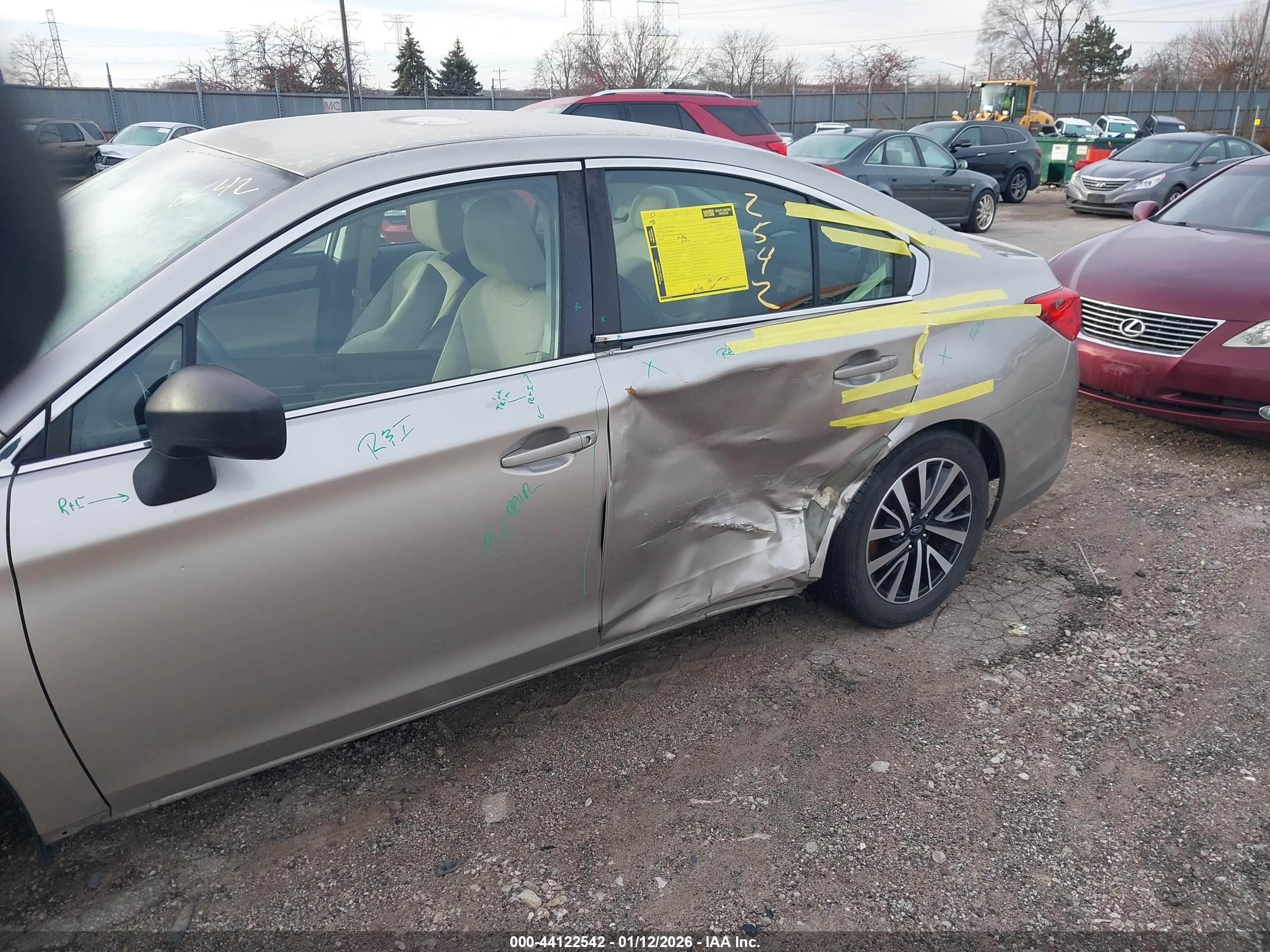 SUBARU LEGACY image 6