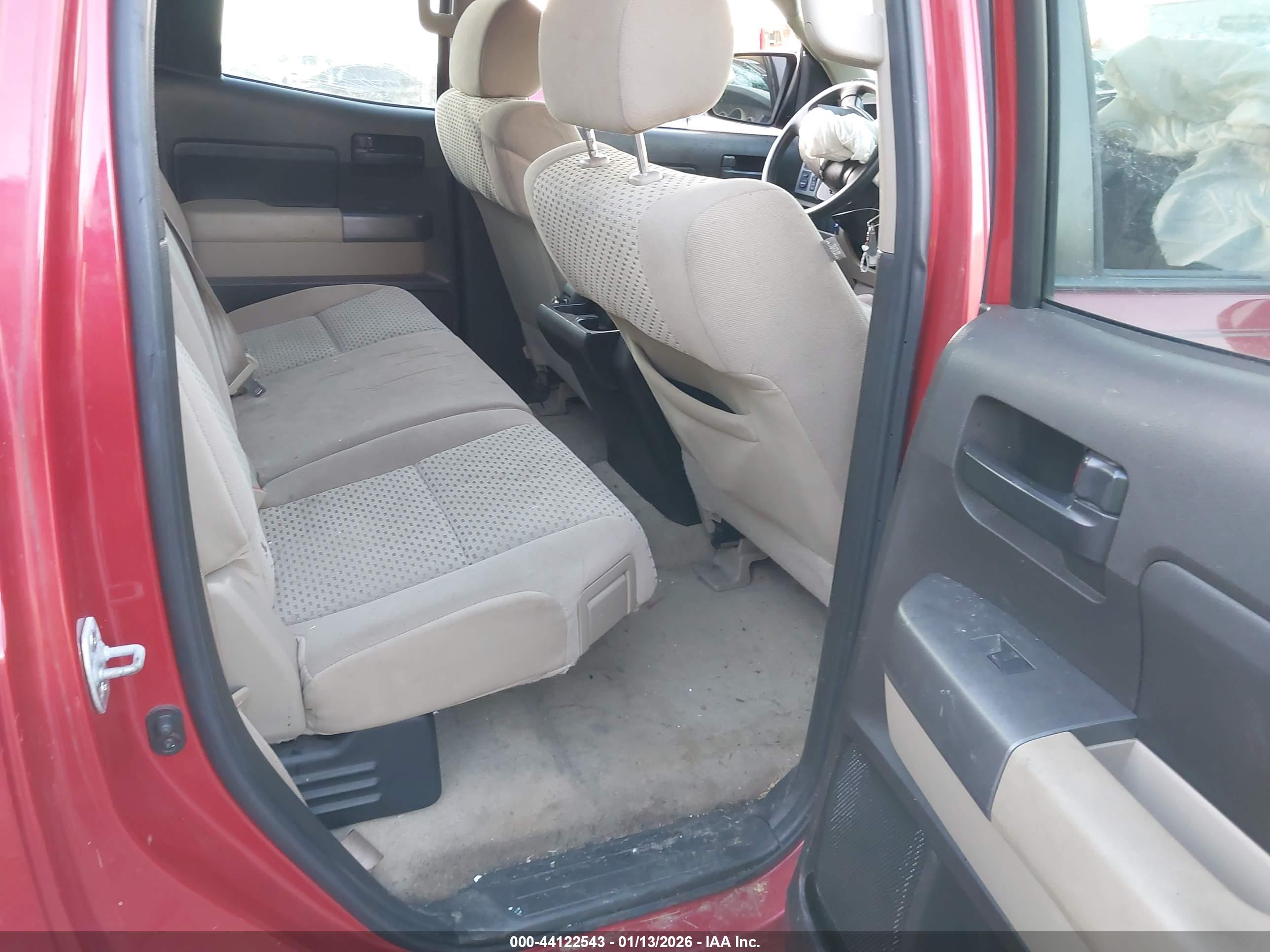 TOYOTA TUNDRA image 8