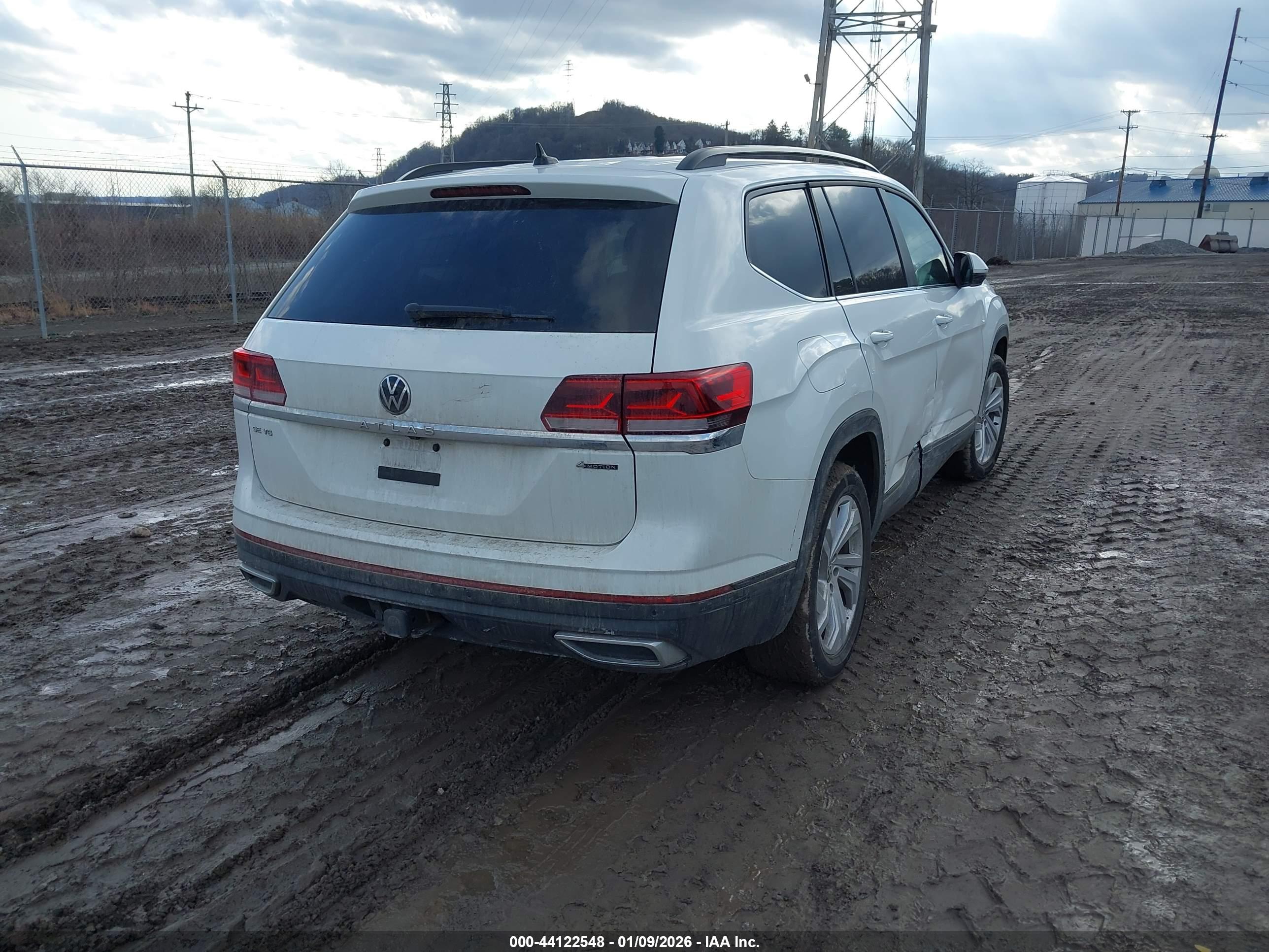 VOLKSWAGEN ATLAS image 4