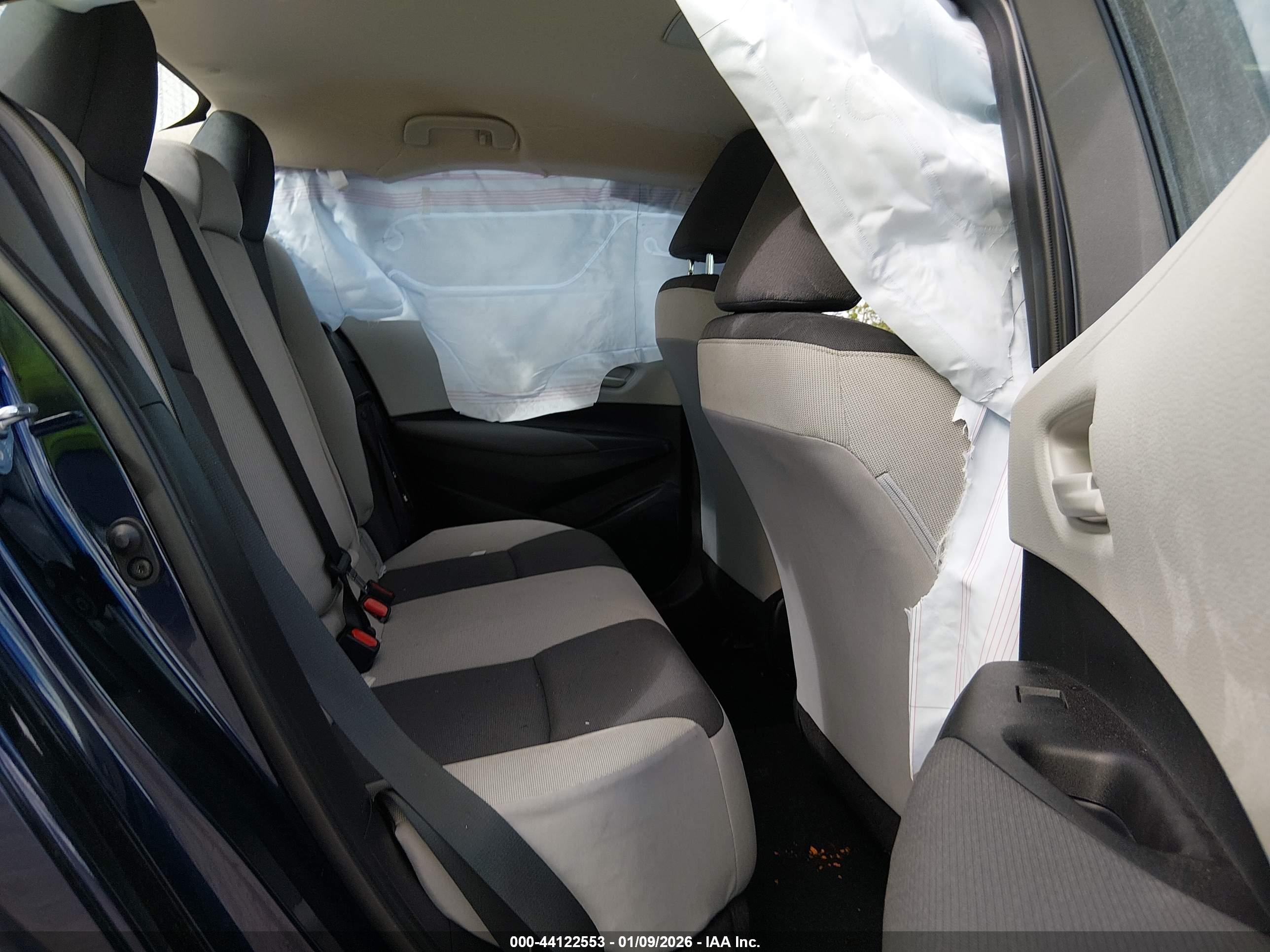 TOYOTA COROLLA image 8