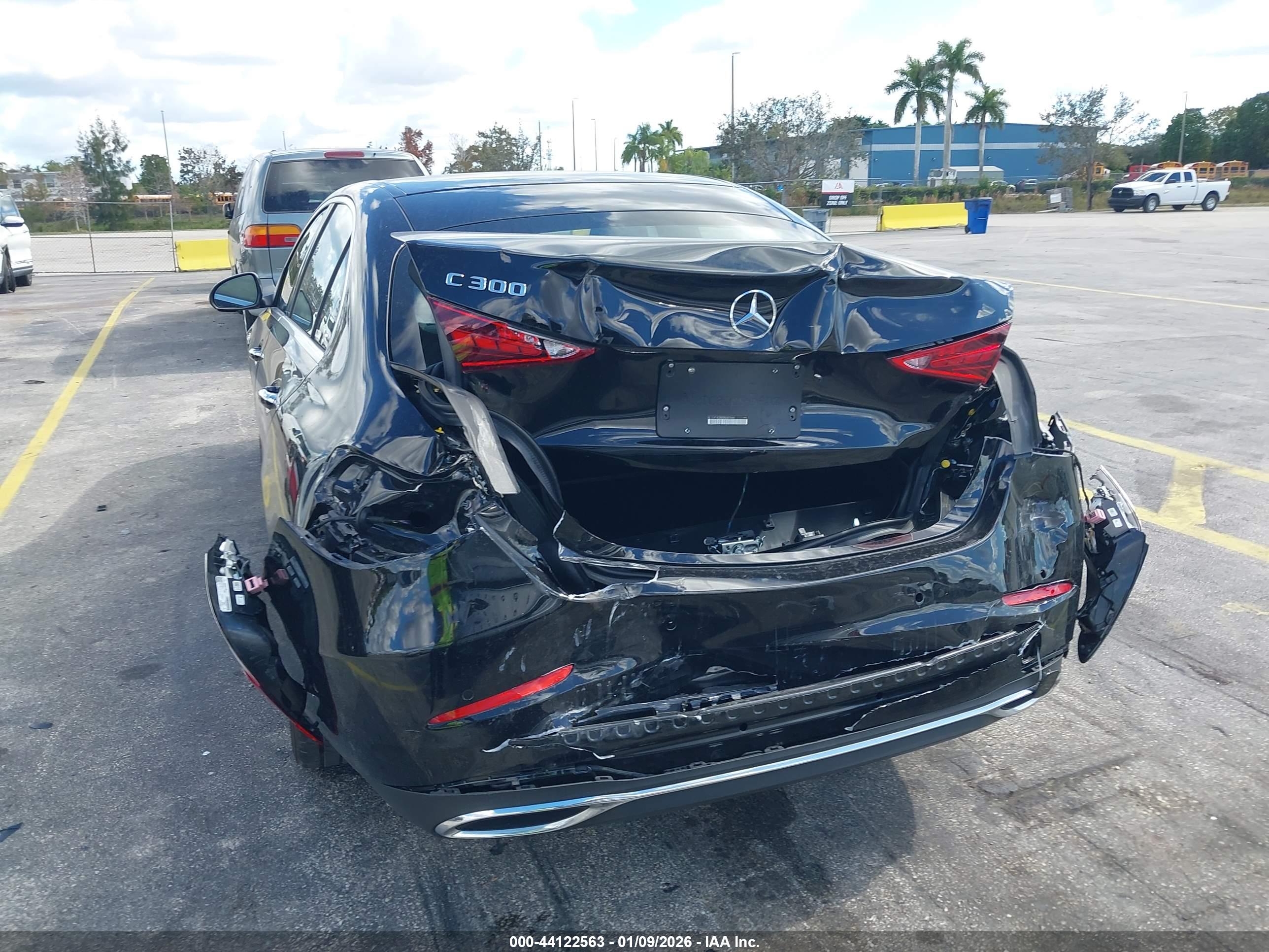 MERCEDES-BENZ C image 6
