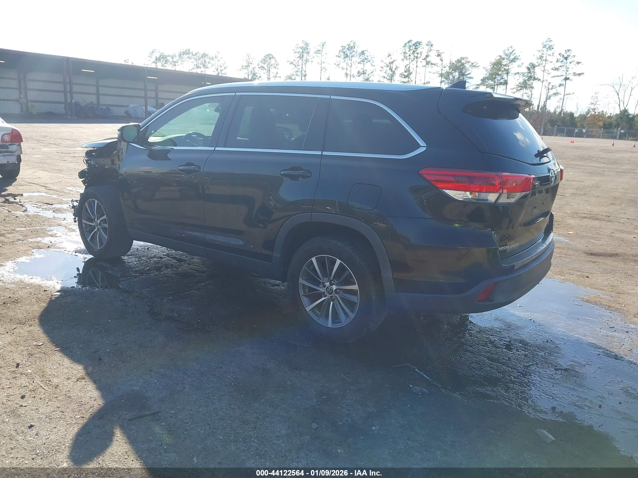 TOYOTA HIGHLANDER image 3