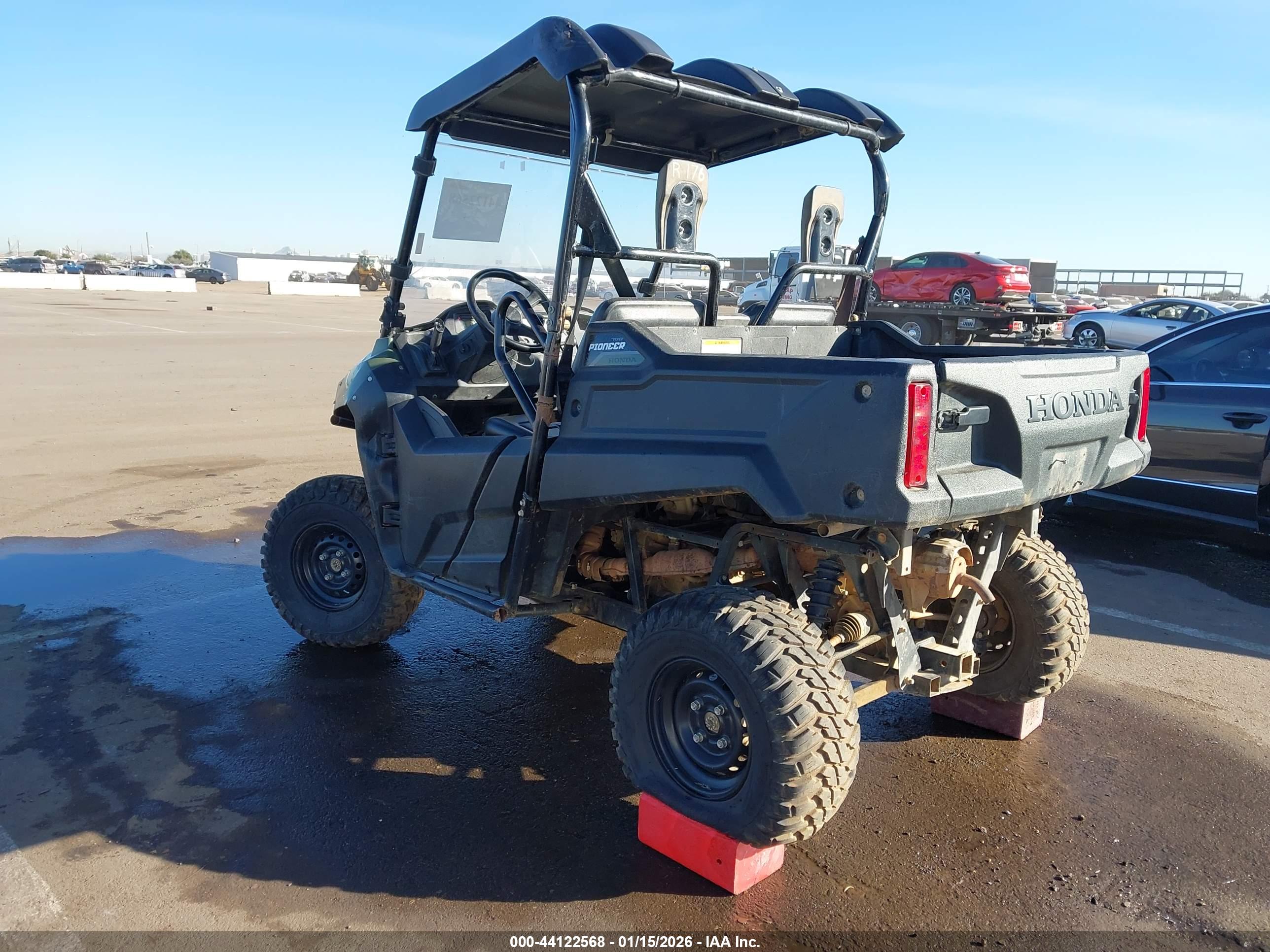 HONDA SXS700 image 3