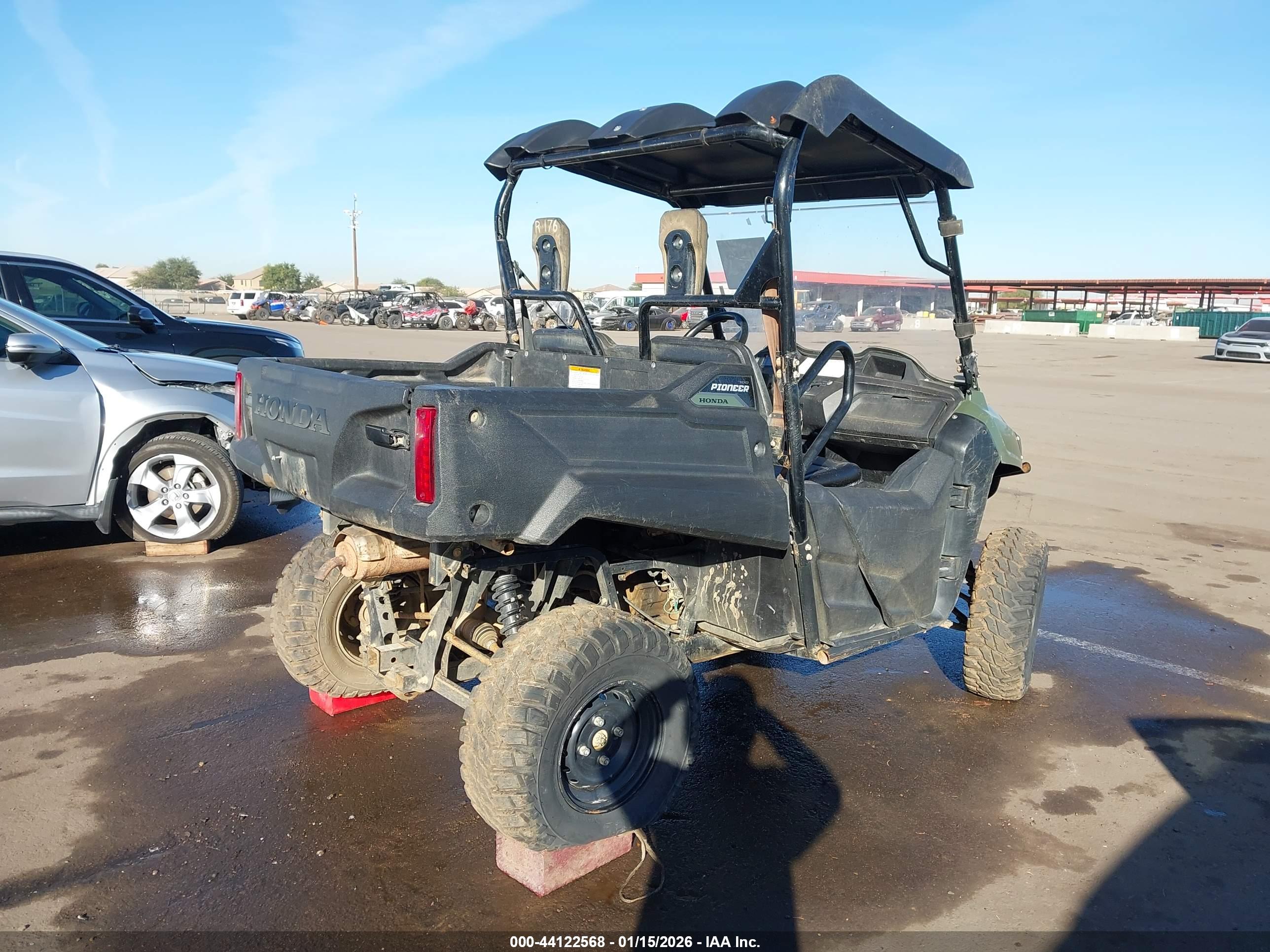 HONDA SXS700 image 4