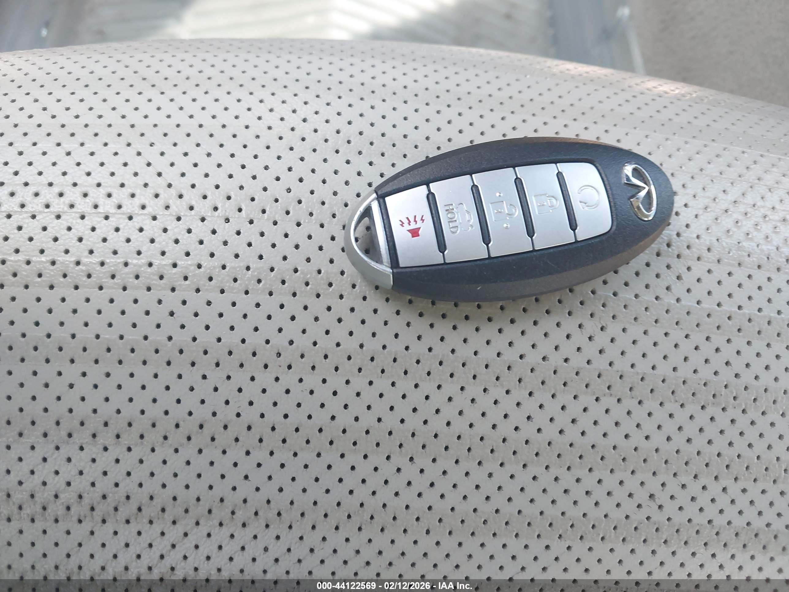 INFINITI Q50 image 11