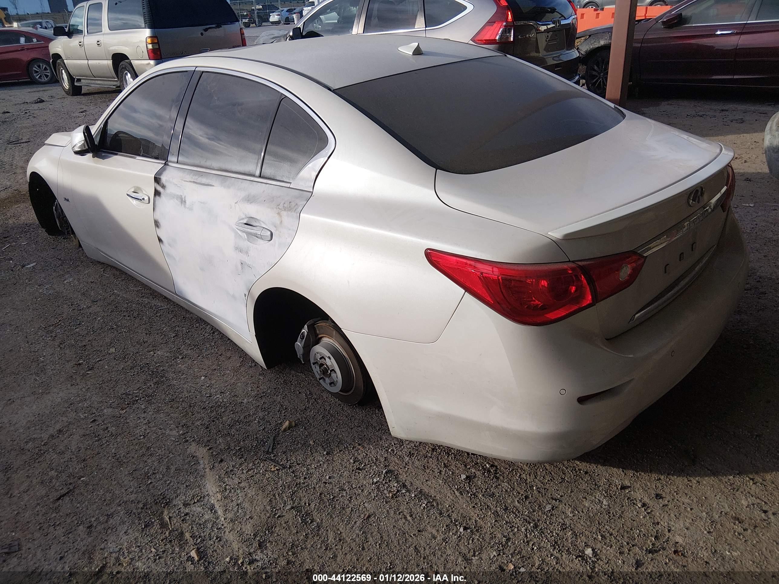 INFINITI Q50 image 3