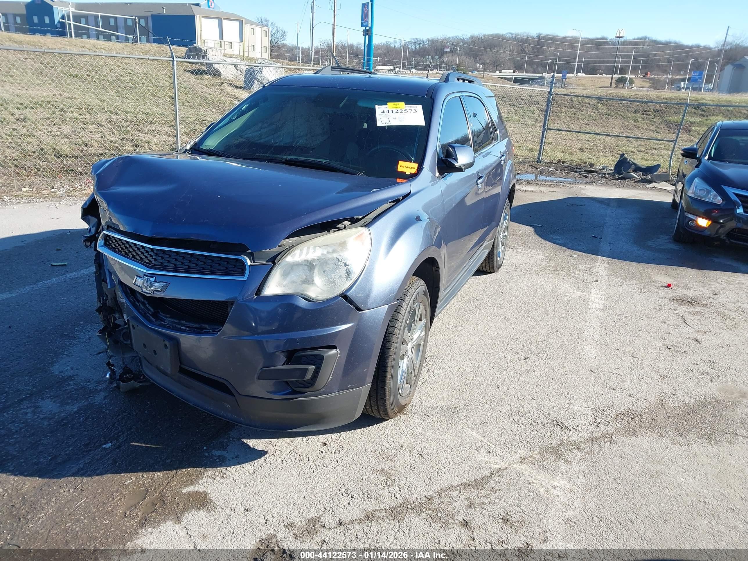 CHEVROLET EQUINOX image 2