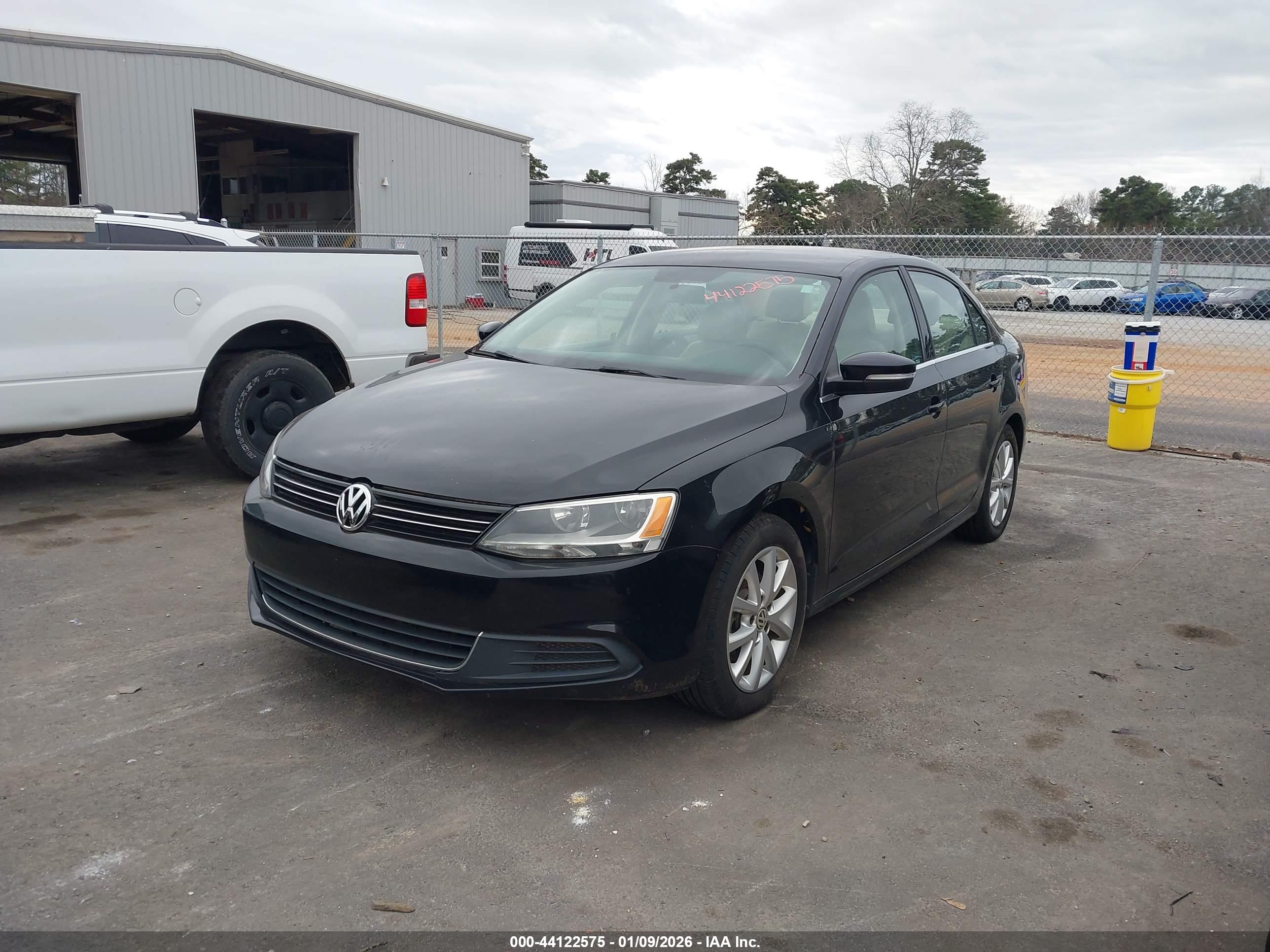 VOLKSWAGEN JETTA image 2