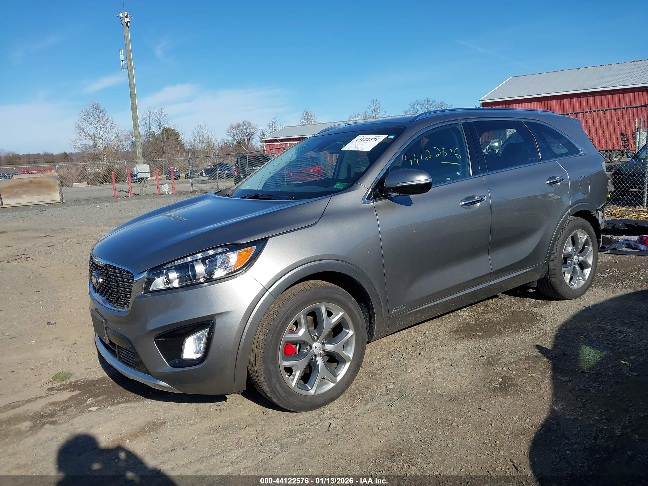 KIA SORENTO image 2