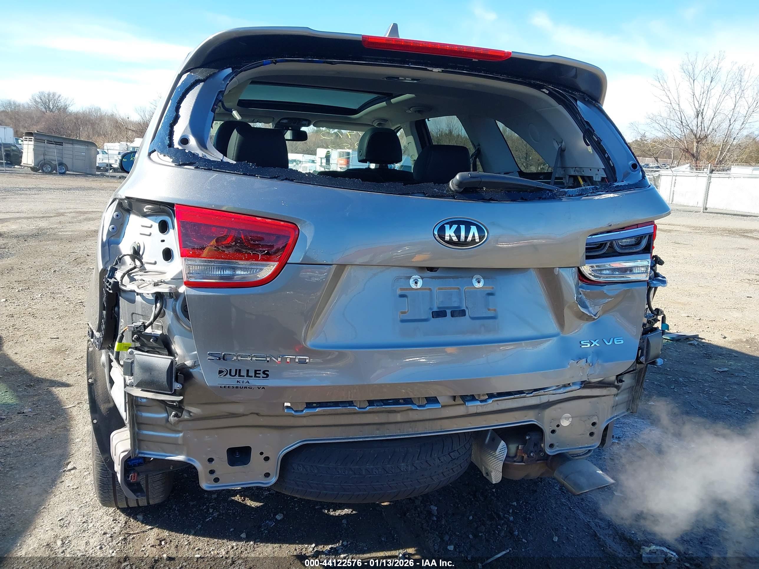 KIA SORENTO image 6