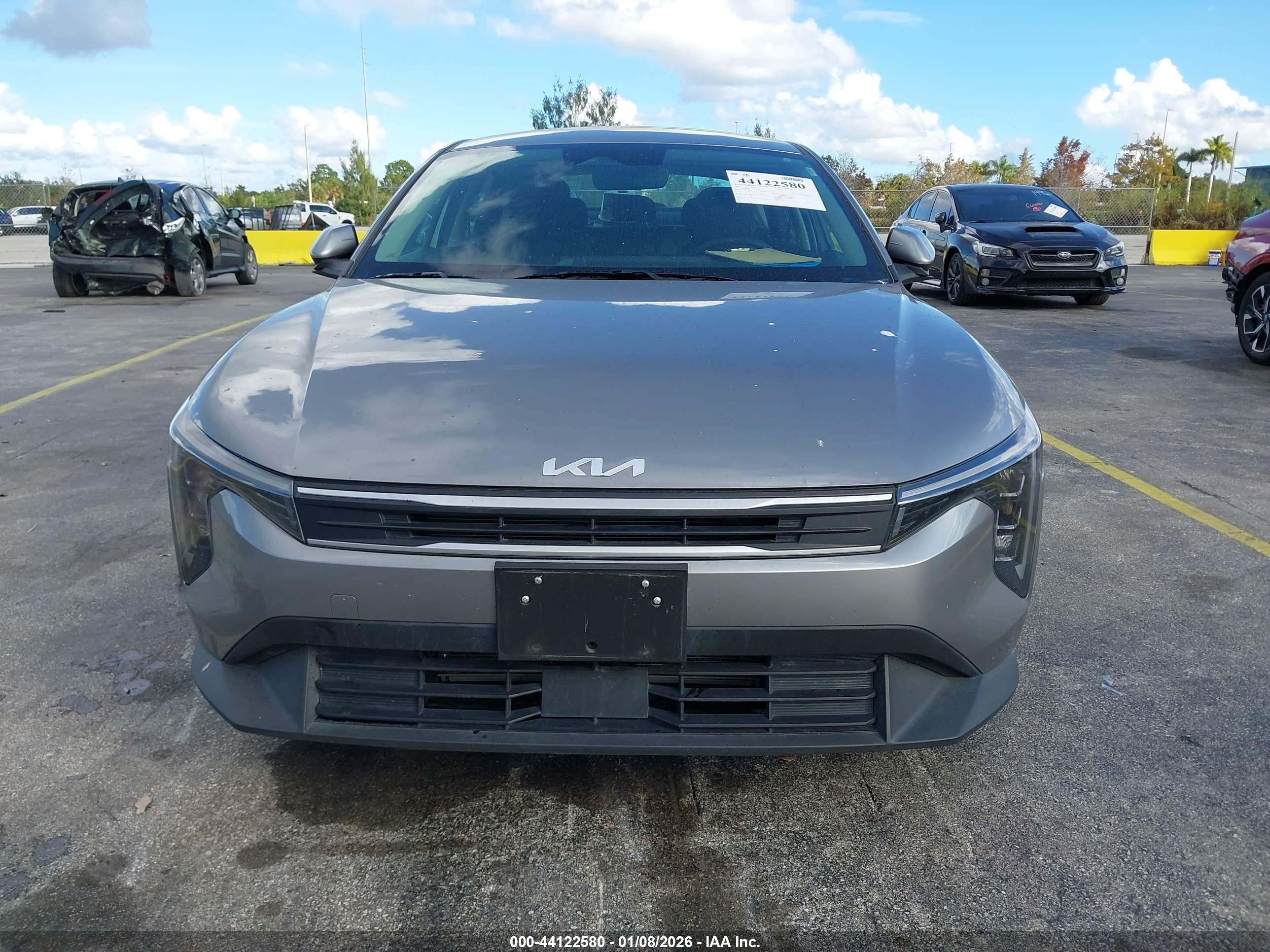 KIA K4 image 6
