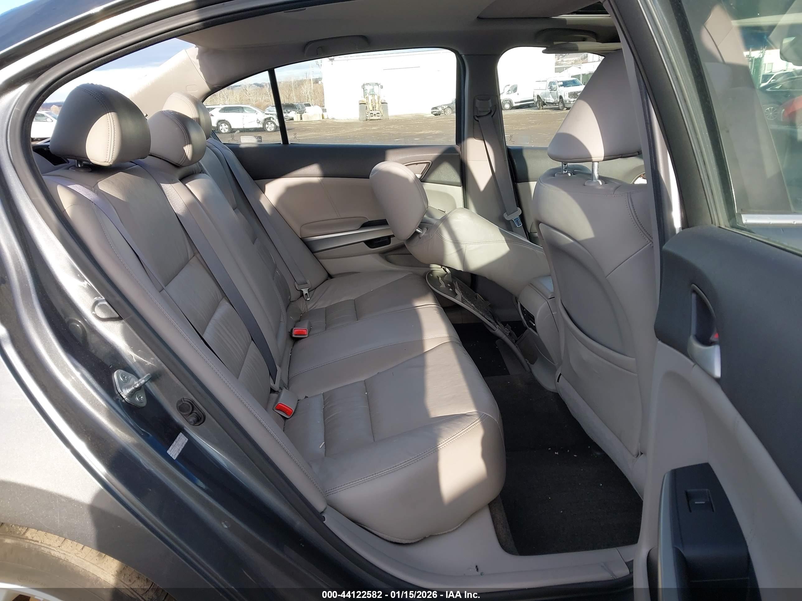HONDA ACCORD image 8