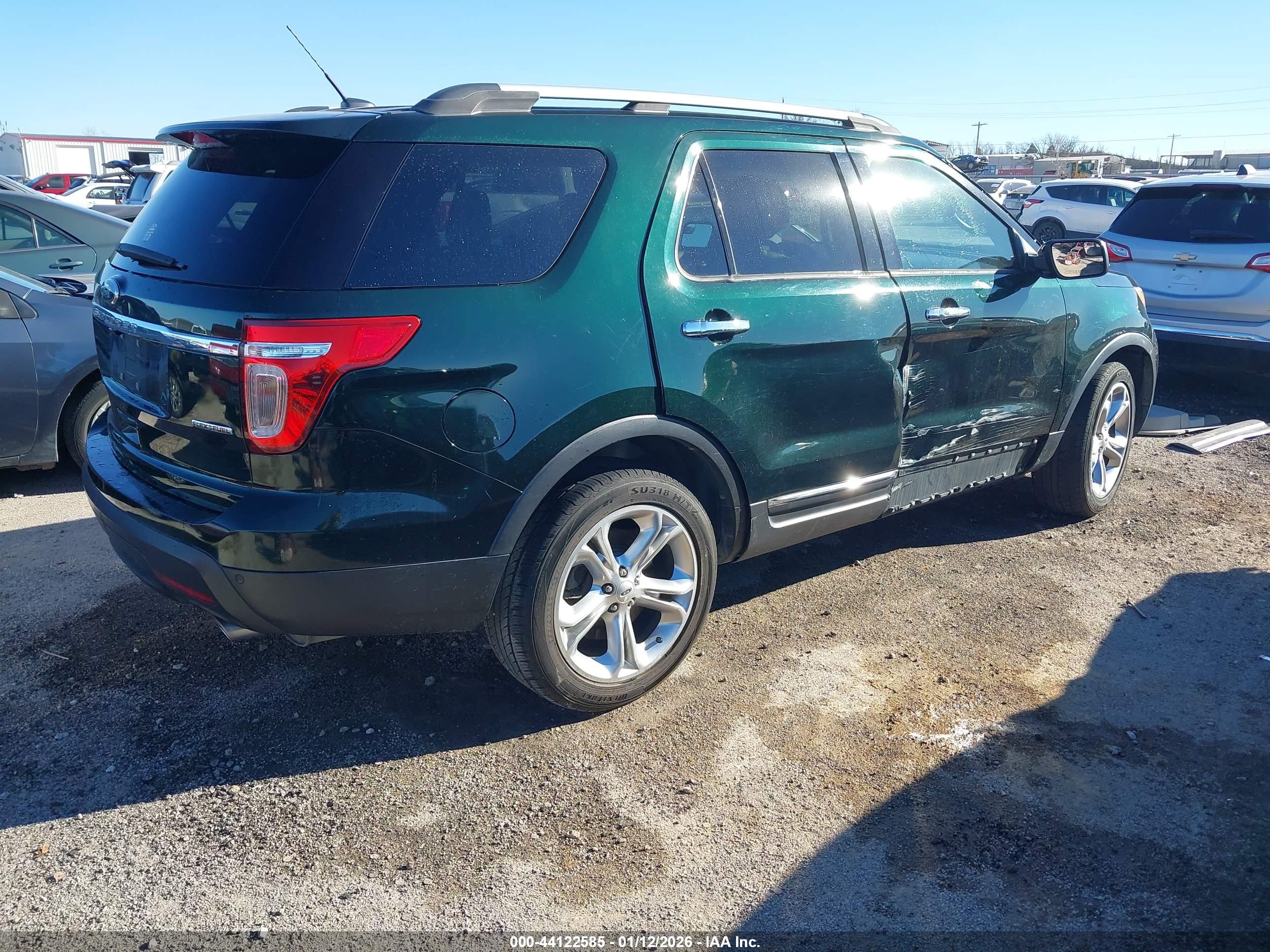 FORD EXPLORER image 4