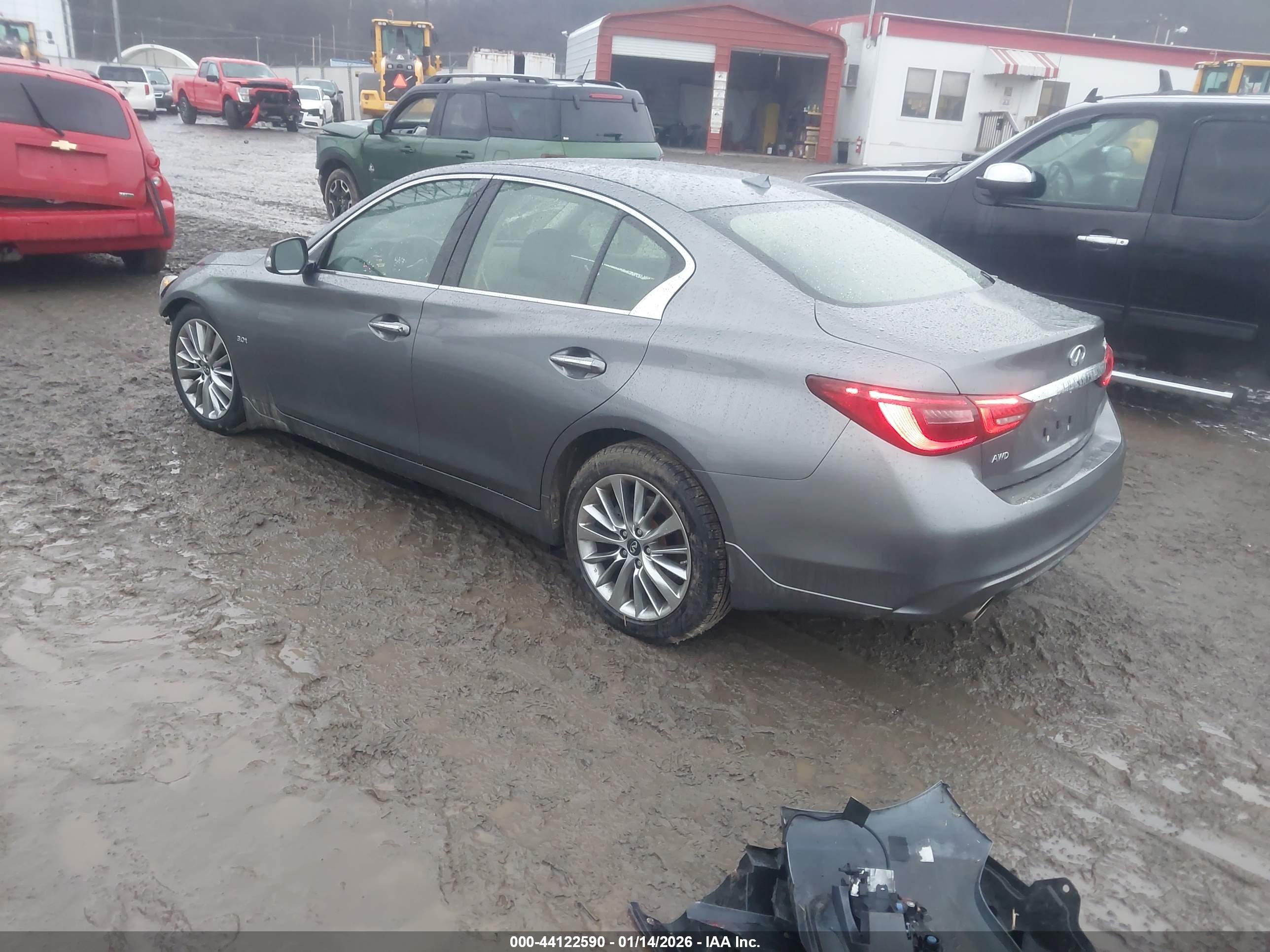 INFINITI Q50 image 3