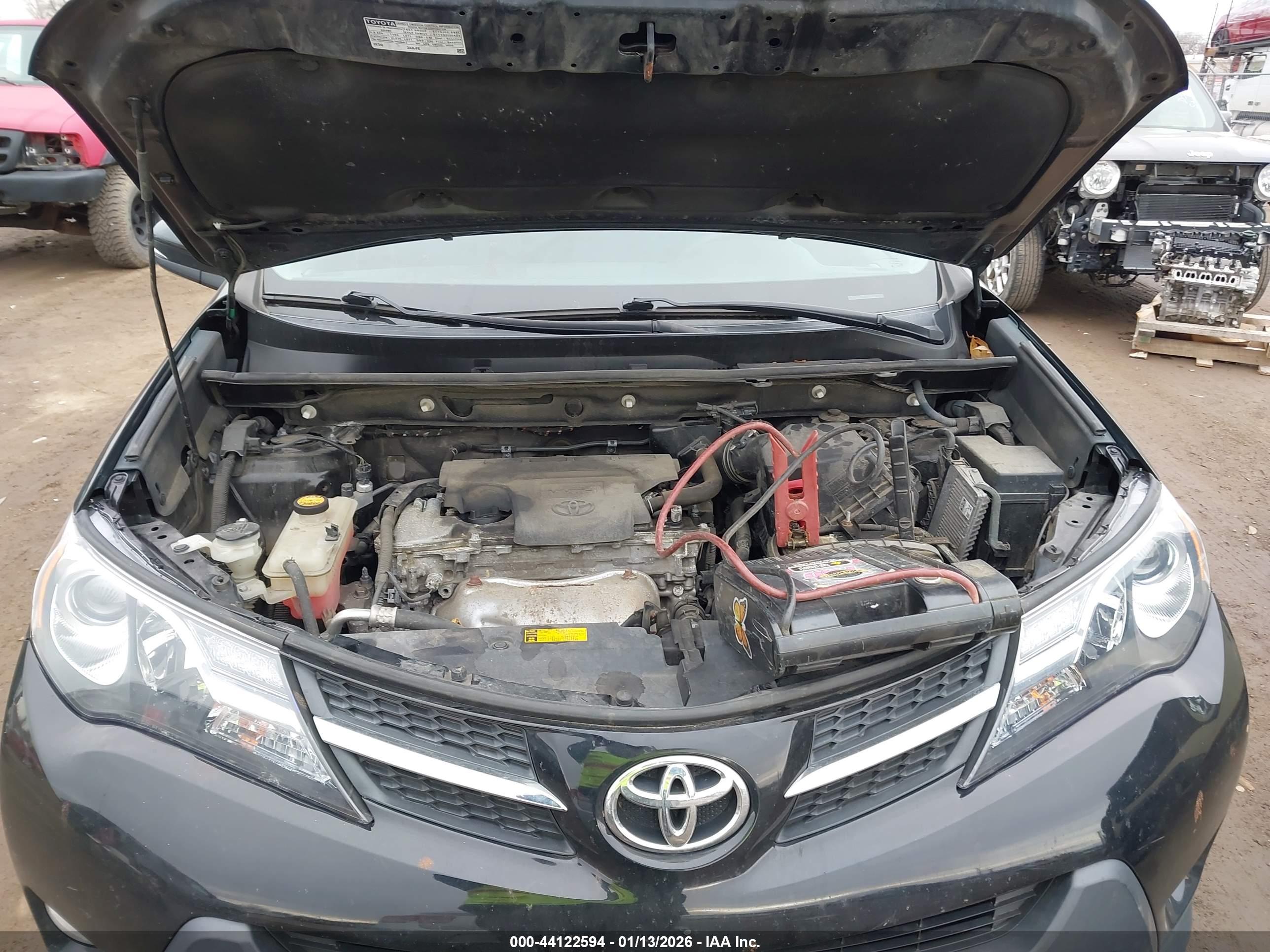 TOYOTA RAV4 image 10