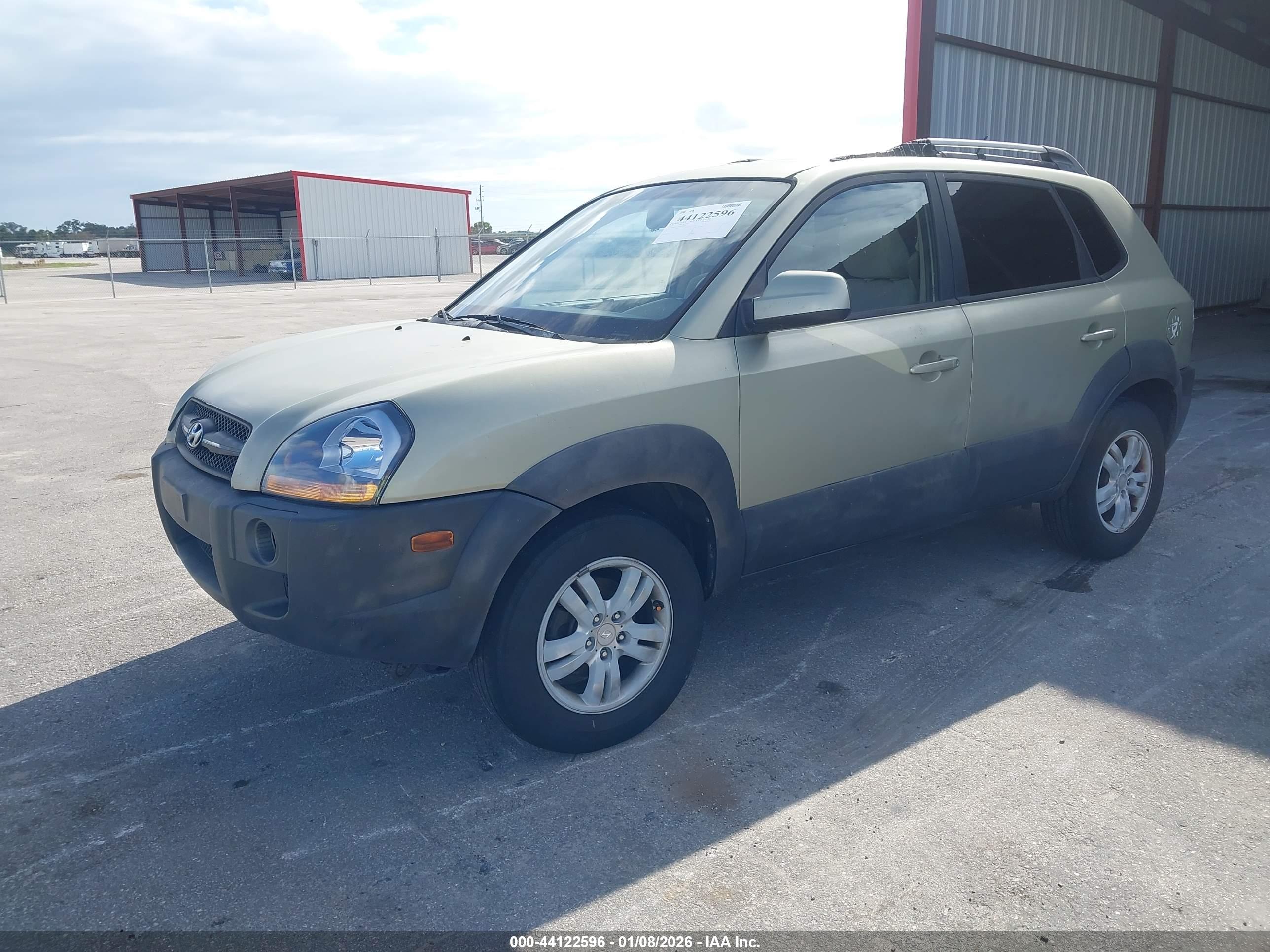 HYUNDAI TUCSON image 2