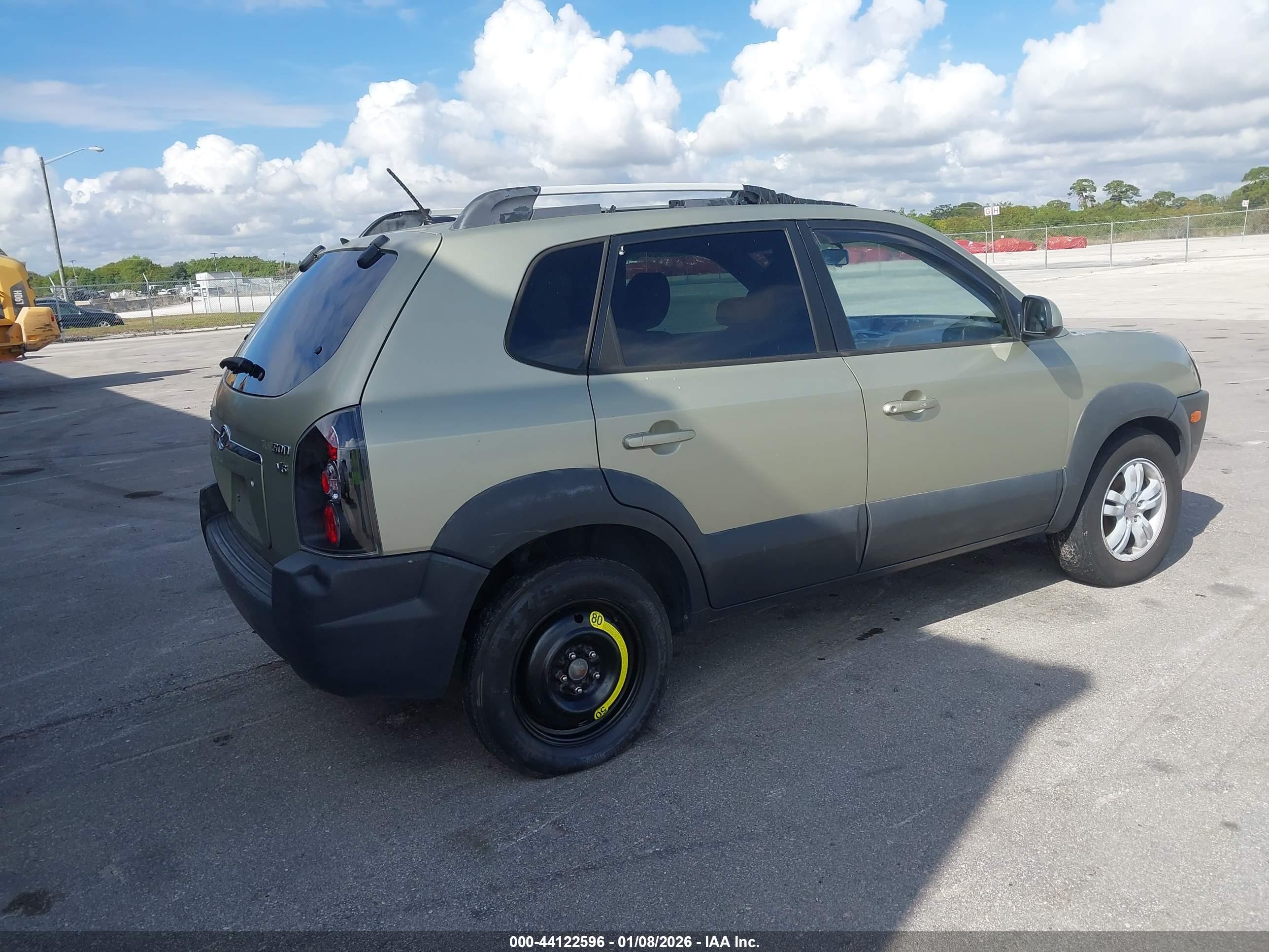 HYUNDAI TUCSON image 4