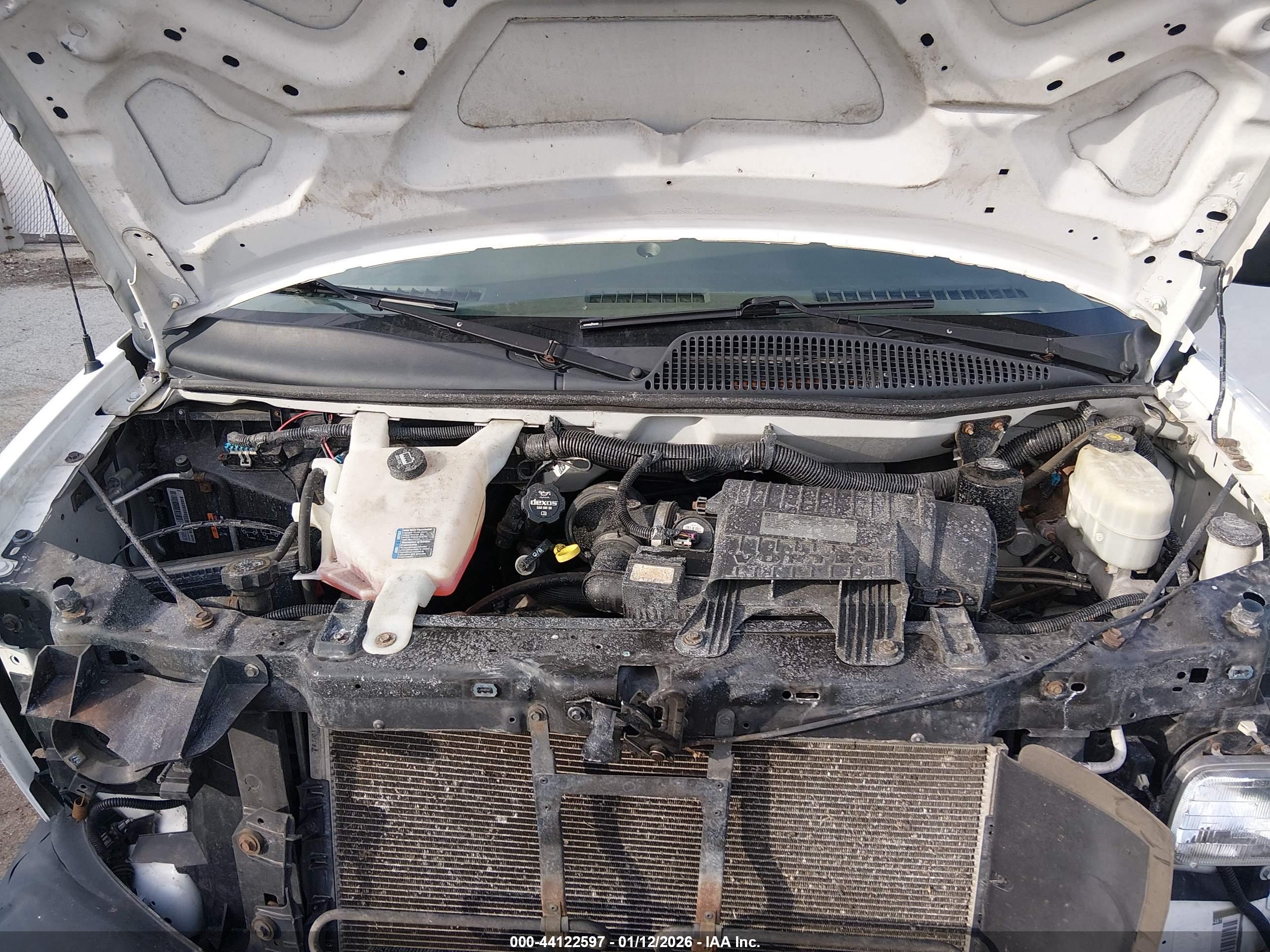 GMC SAVANA image 10