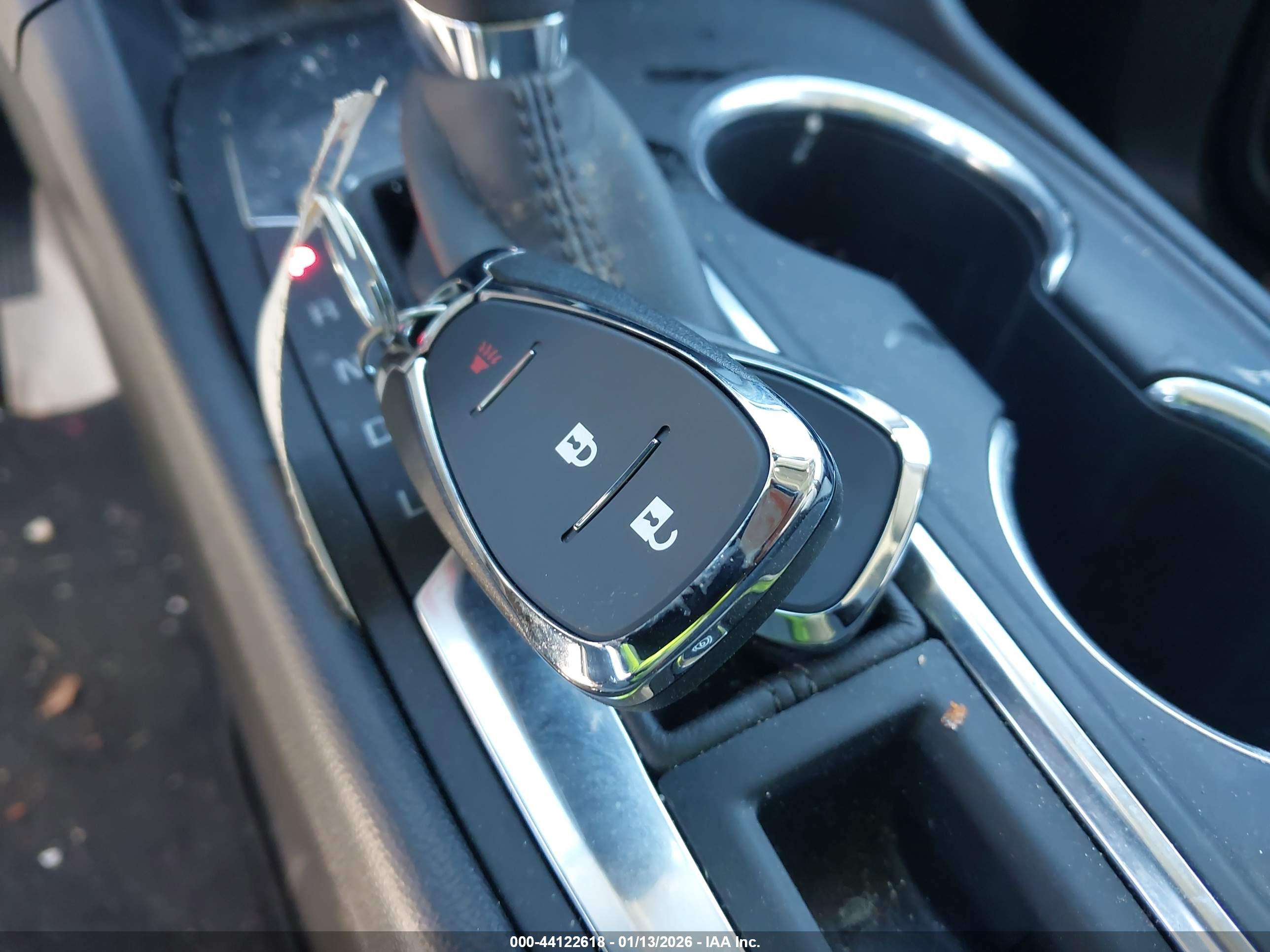 CHEVROLET EQUINOX image 11