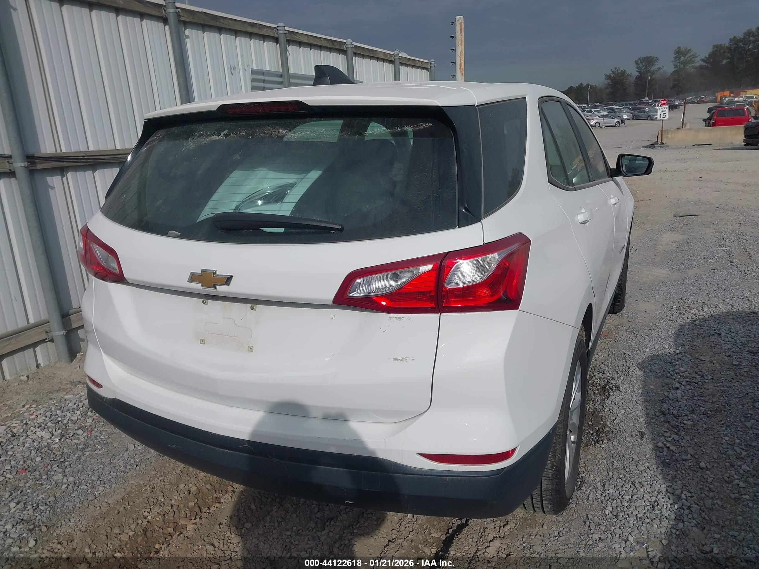CHEVROLET EQUINOX image 4