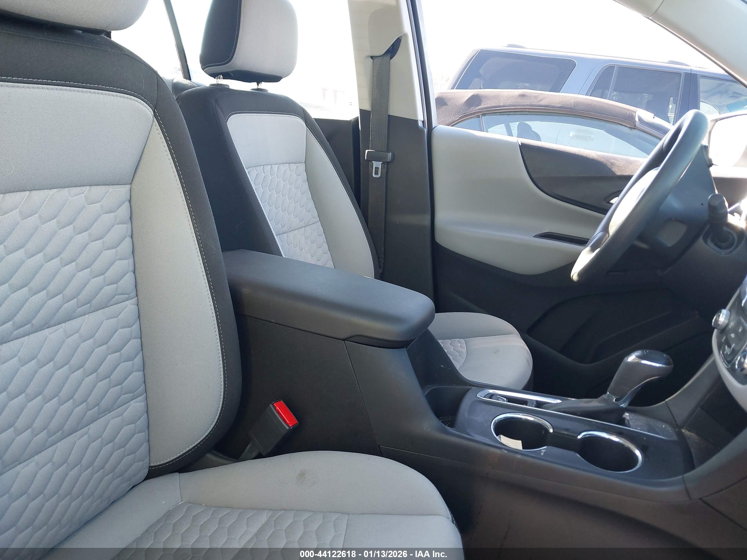 CHEVROLET EQUINOX image 5