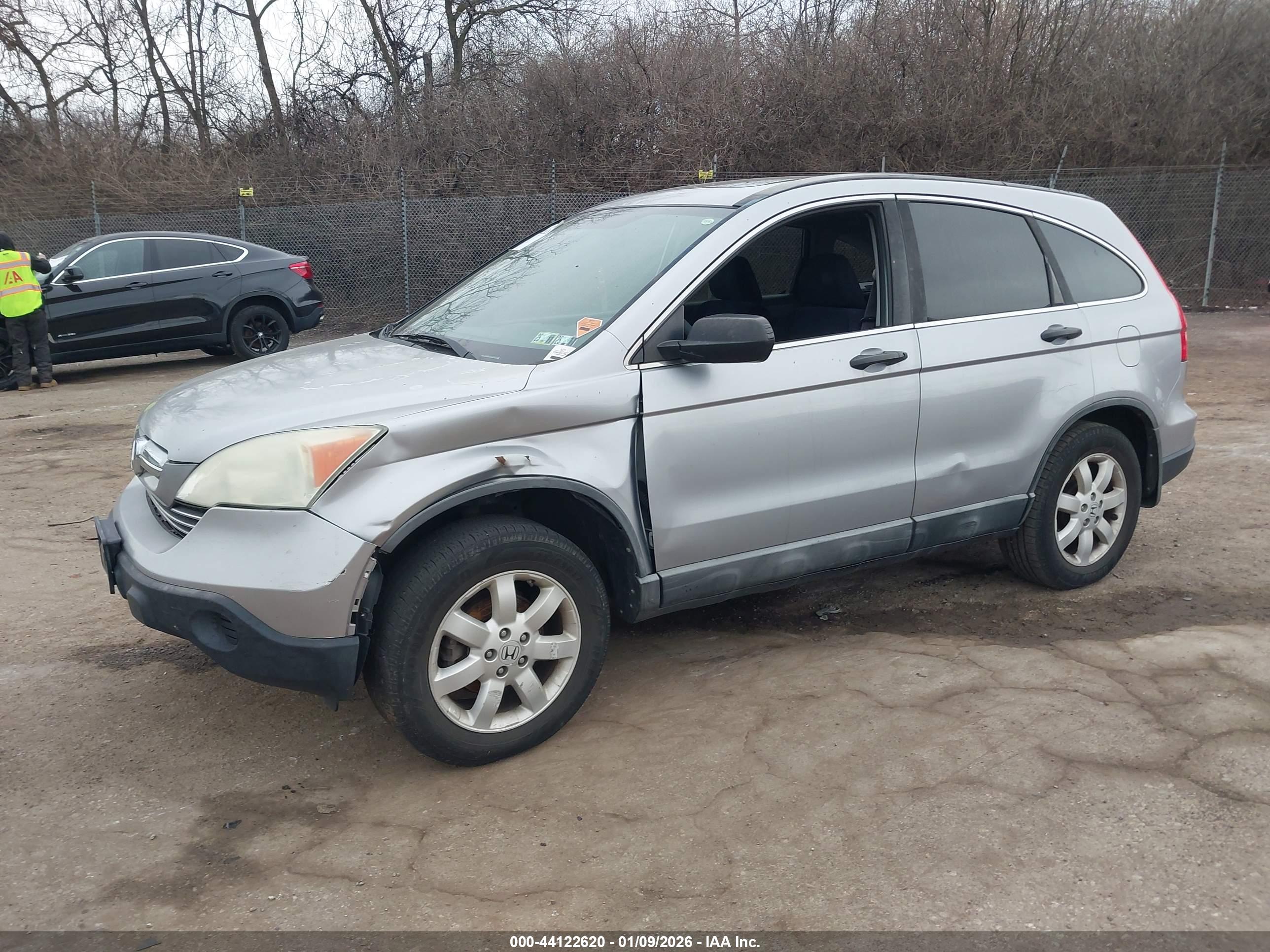 HONDA CR-V image 2