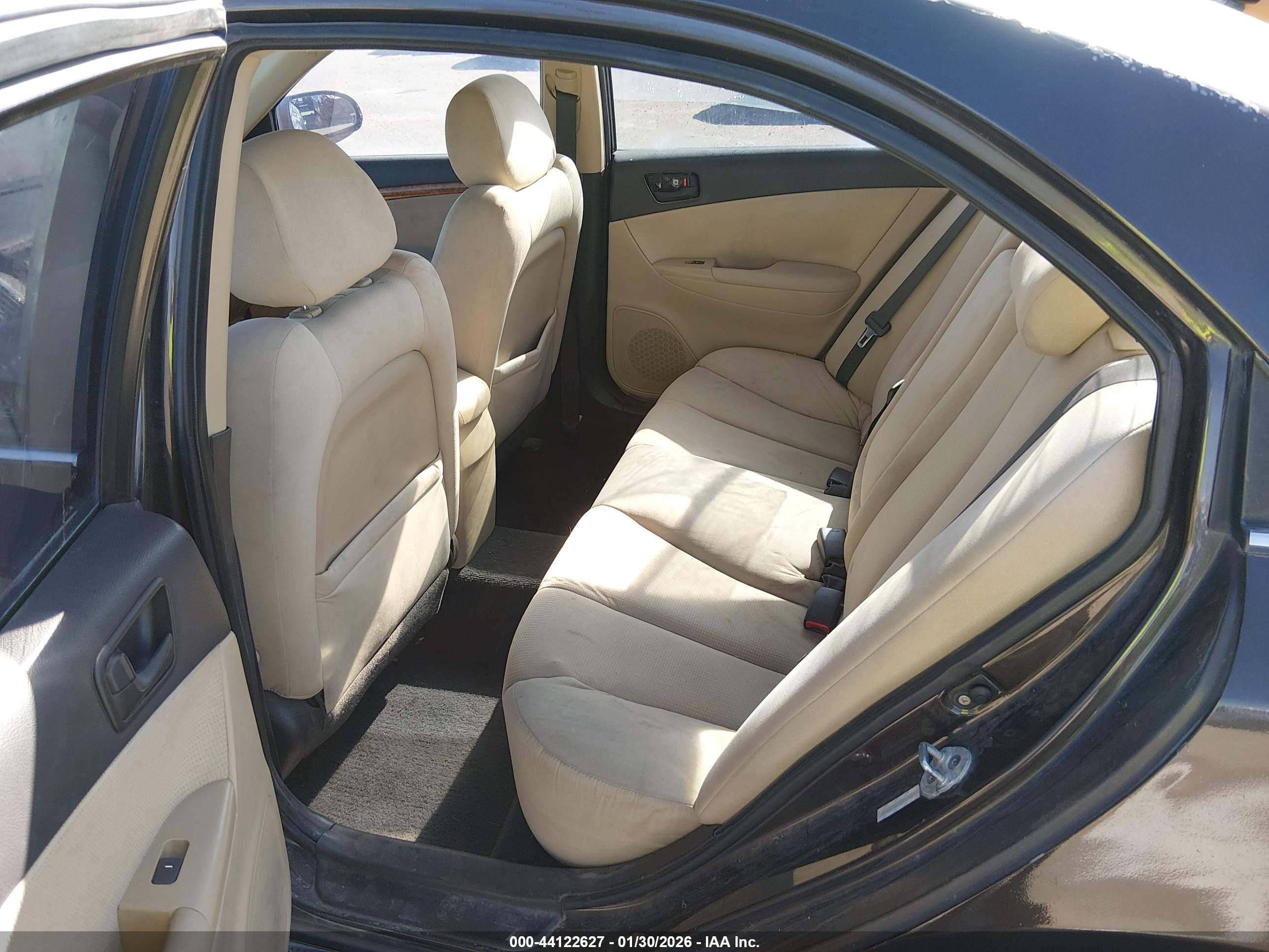 HYUNDAI SONATA image 8