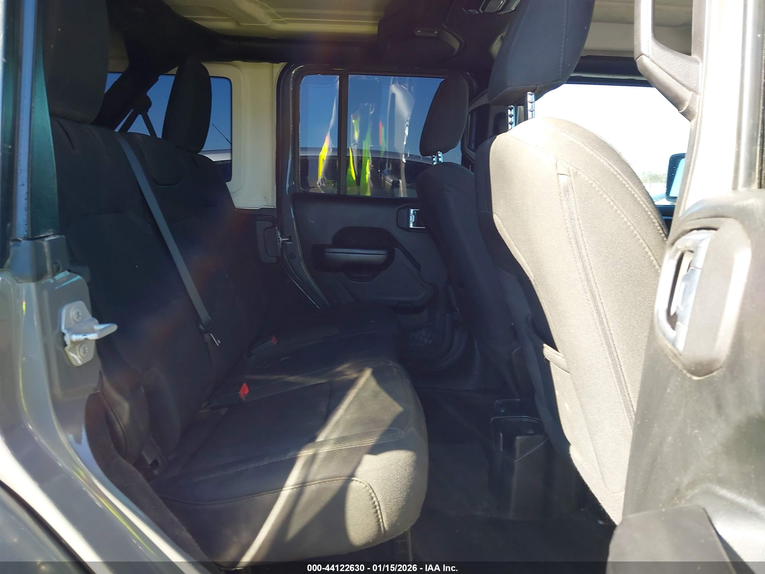 JEEP WRANGLER image 8