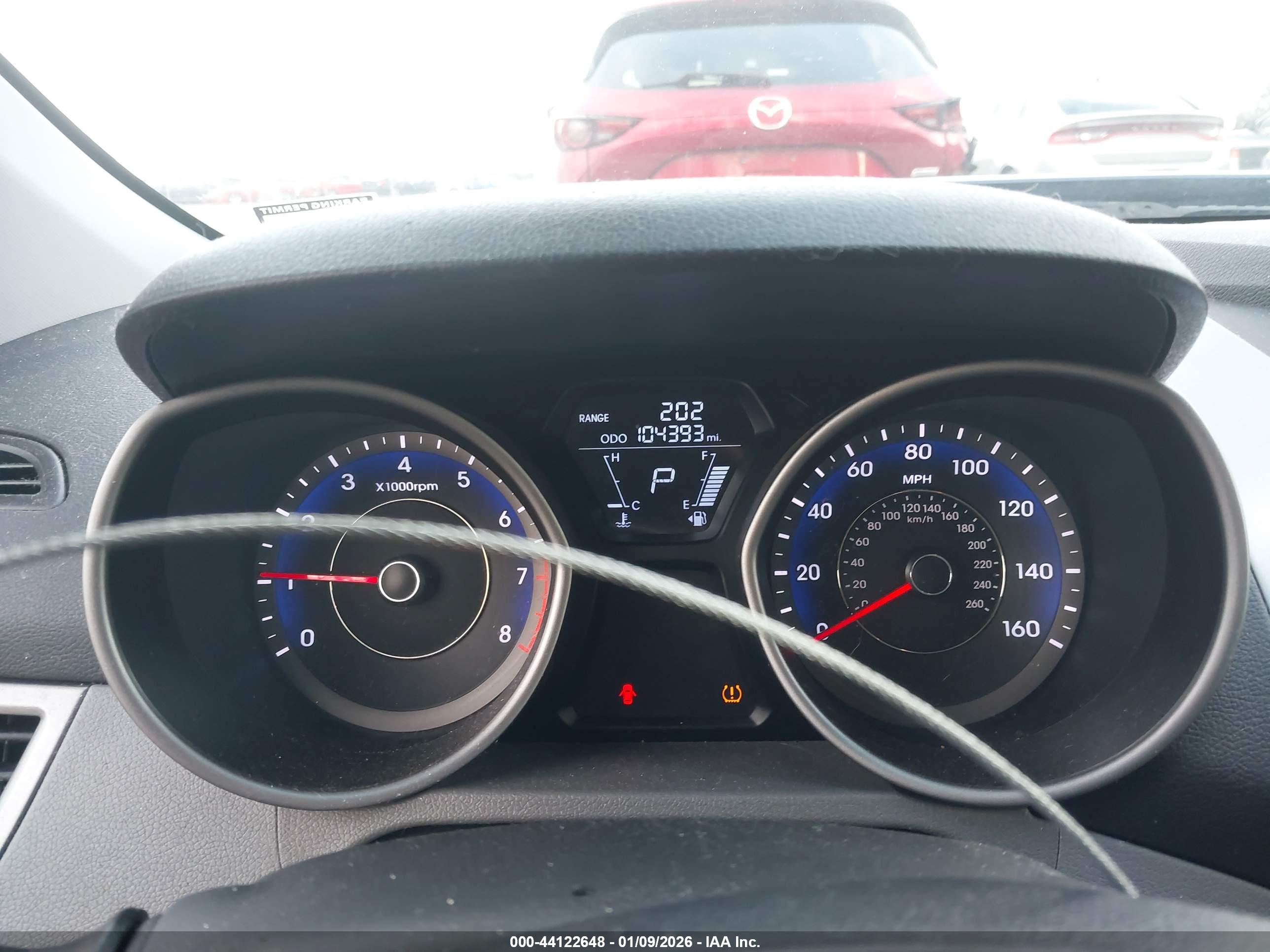 HYUNDAI ELANTRA image 7