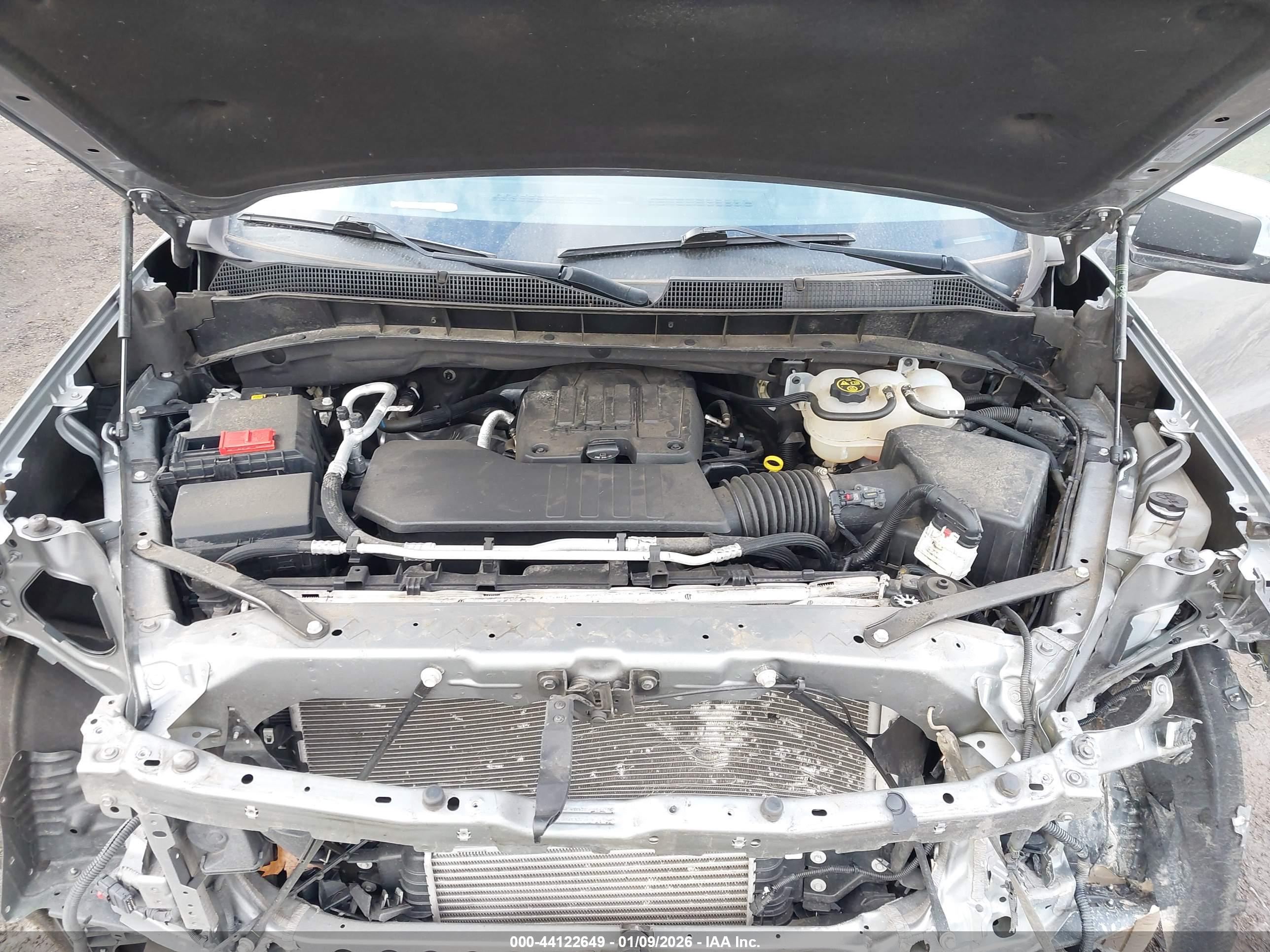 CHEVROLET SILVERADO image 10