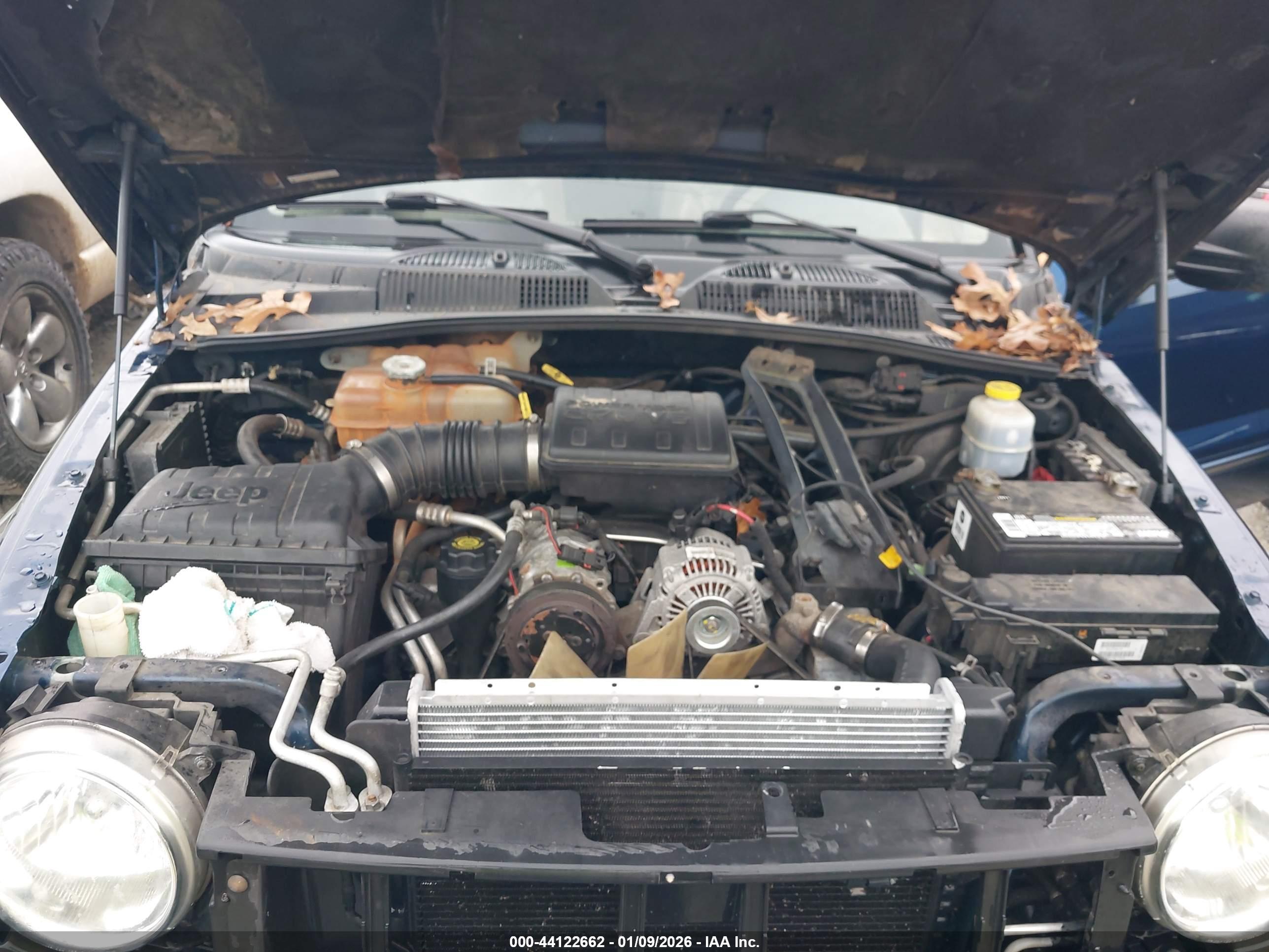 JEEP LIBERTY image 10