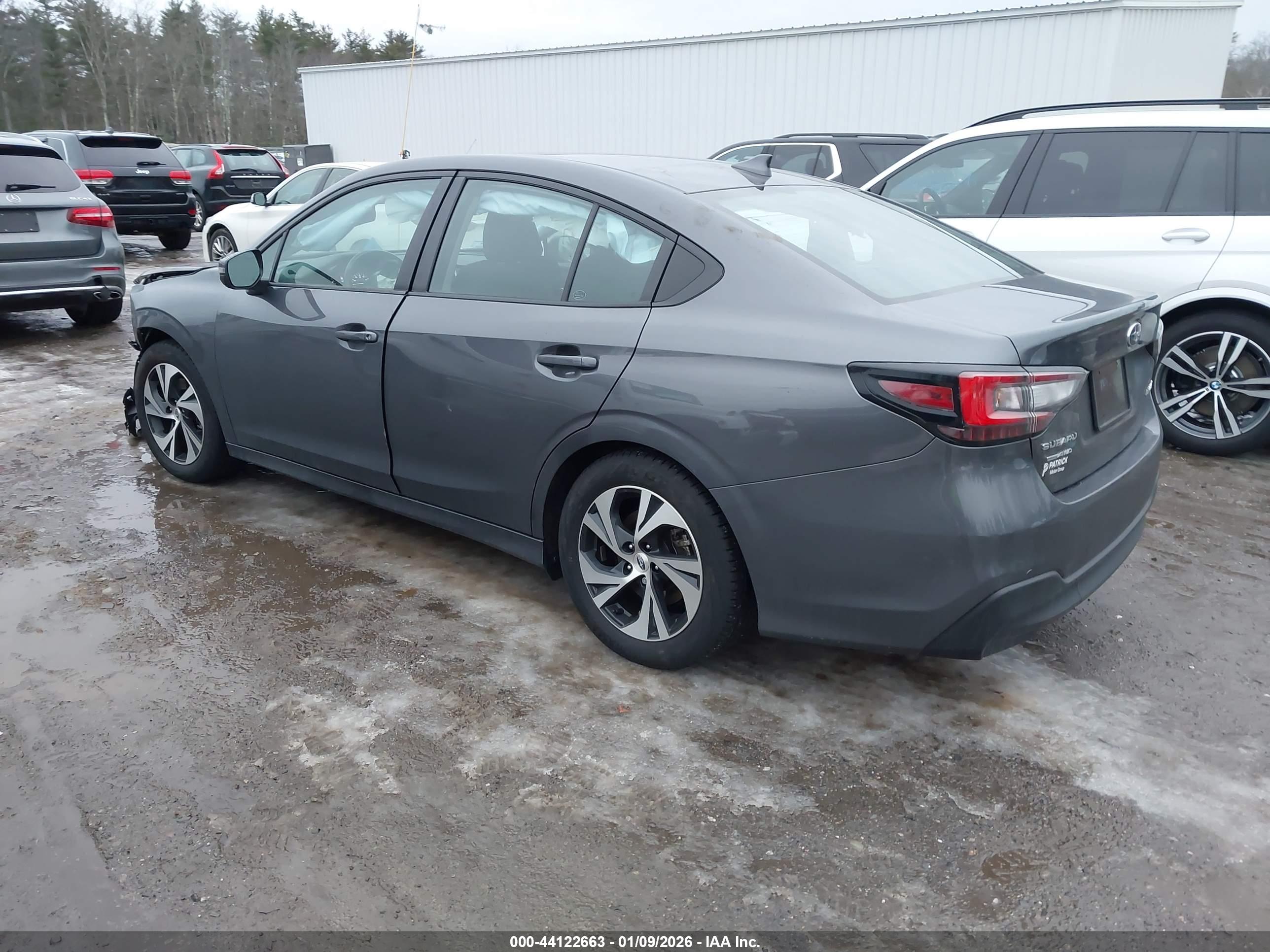 SUBARU LEGACY image 3