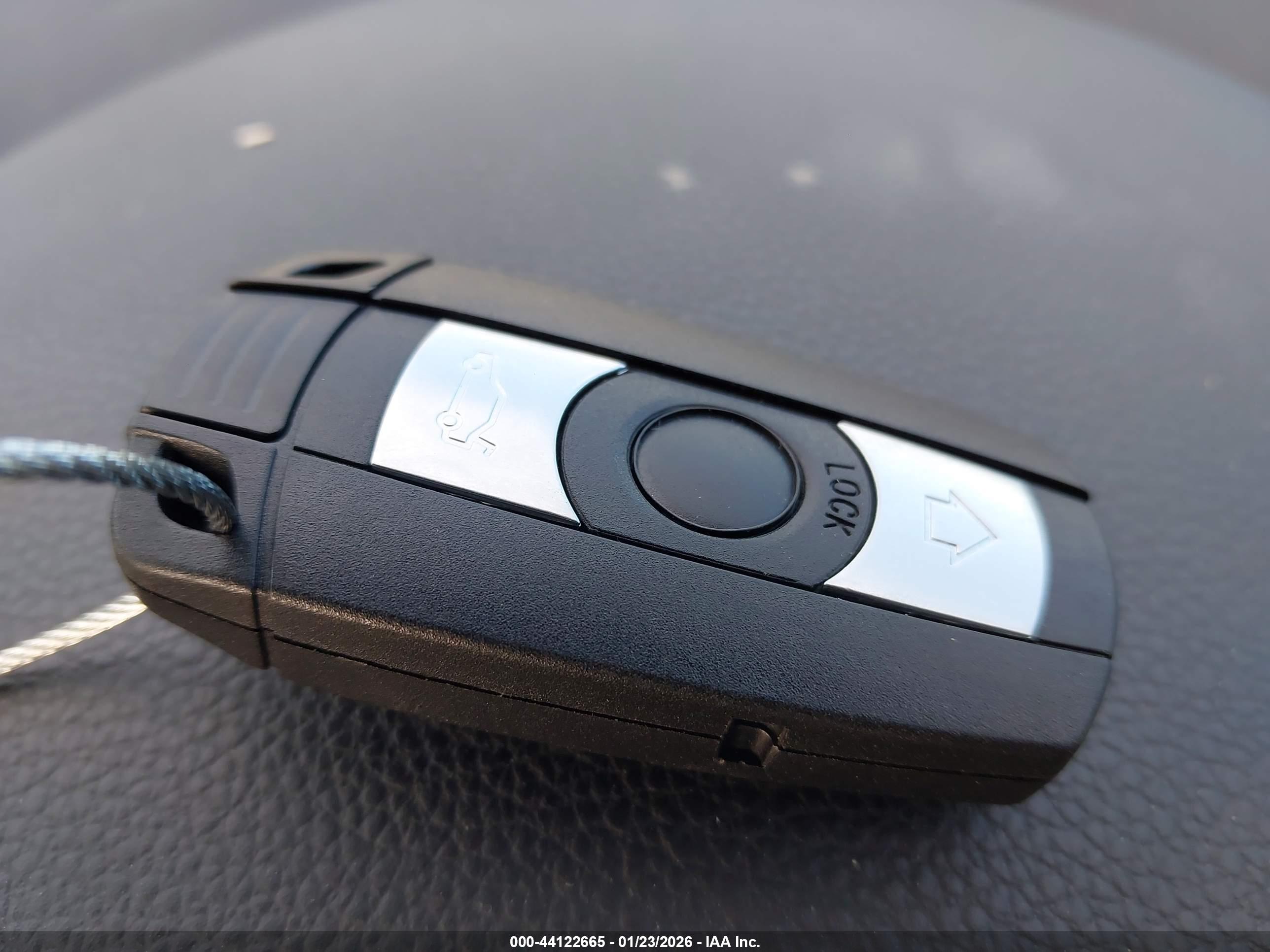 BMW 128I image 11