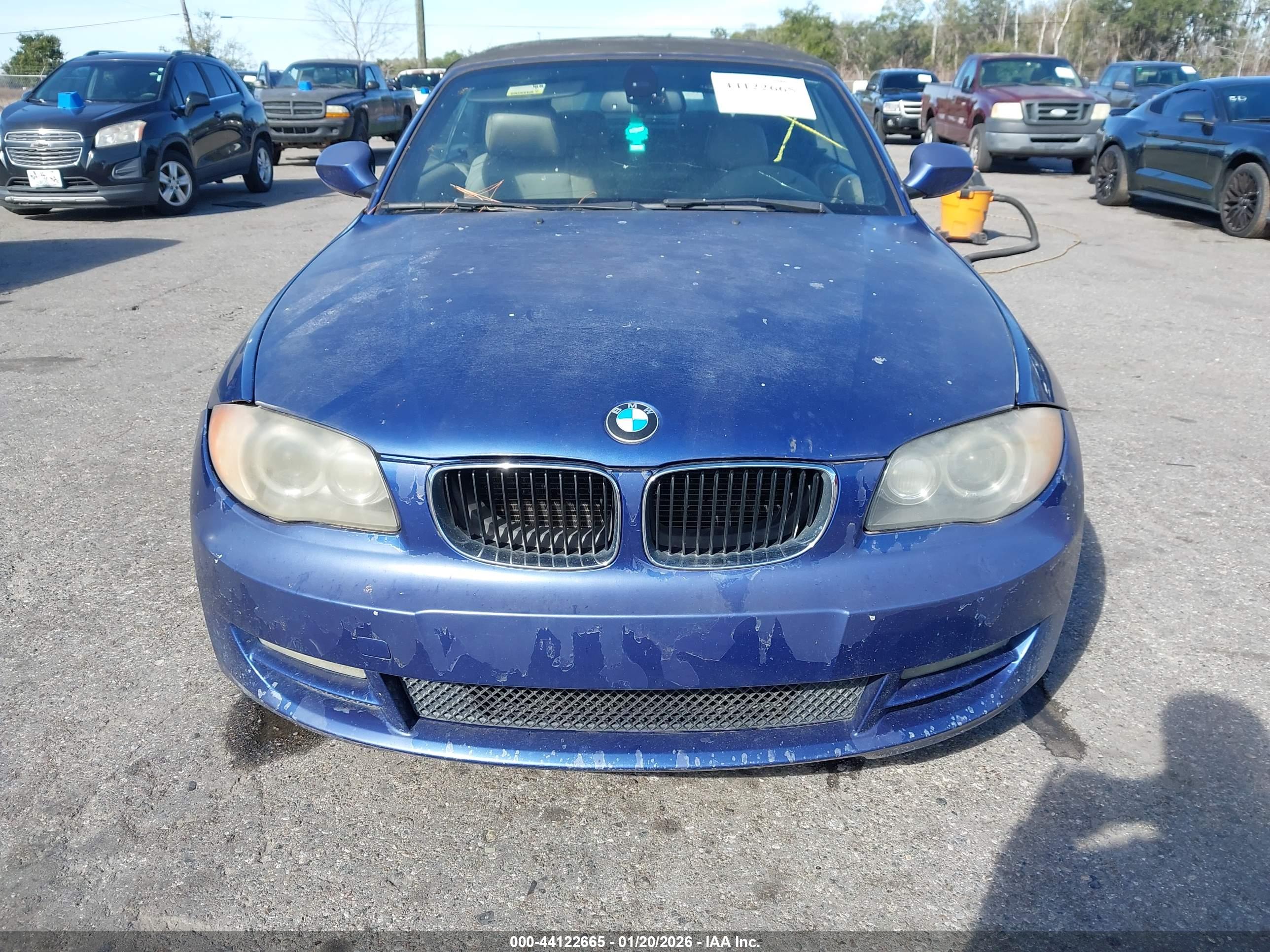 BMW 128I image 6