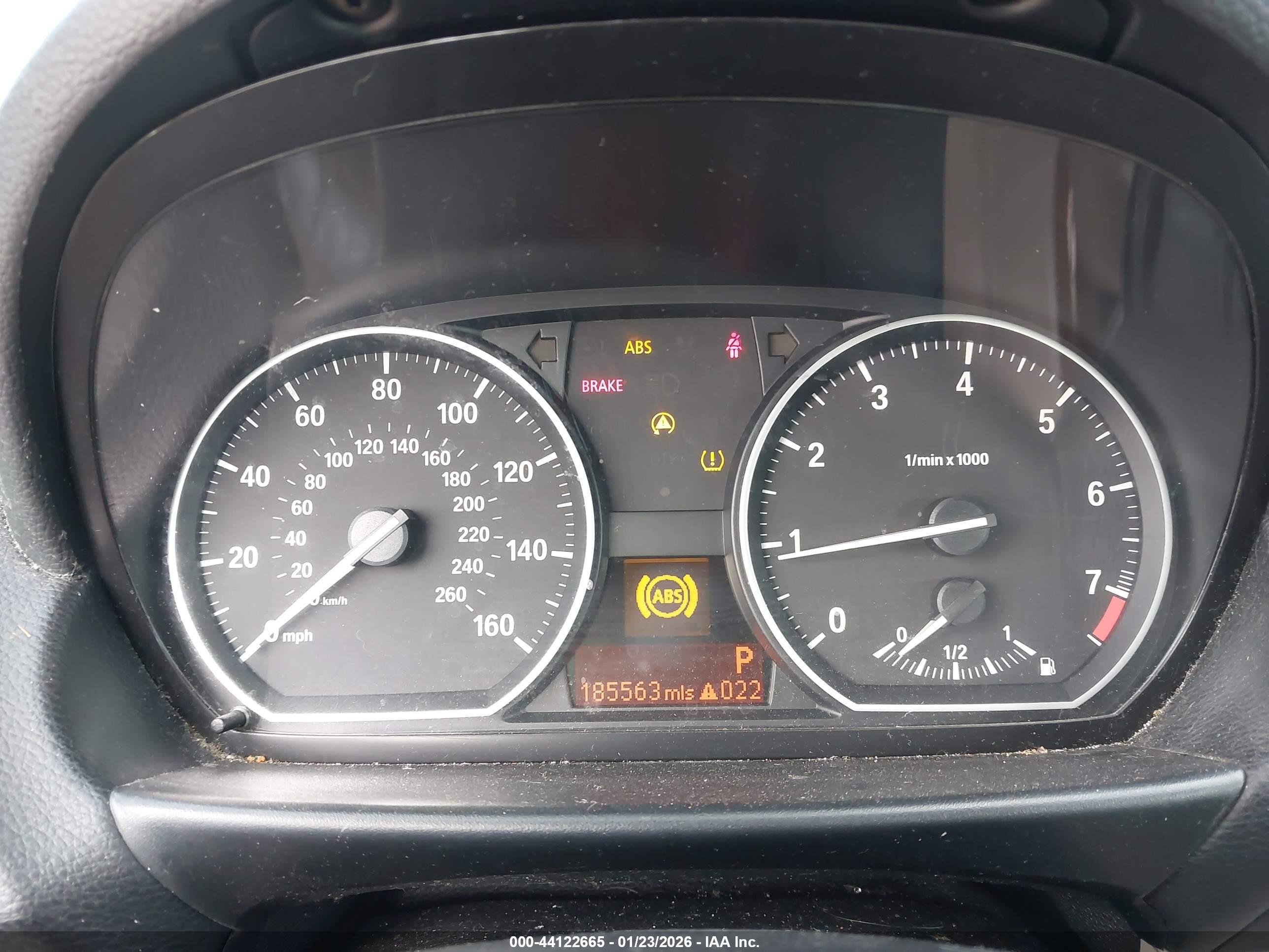 BMW 128I image 7
