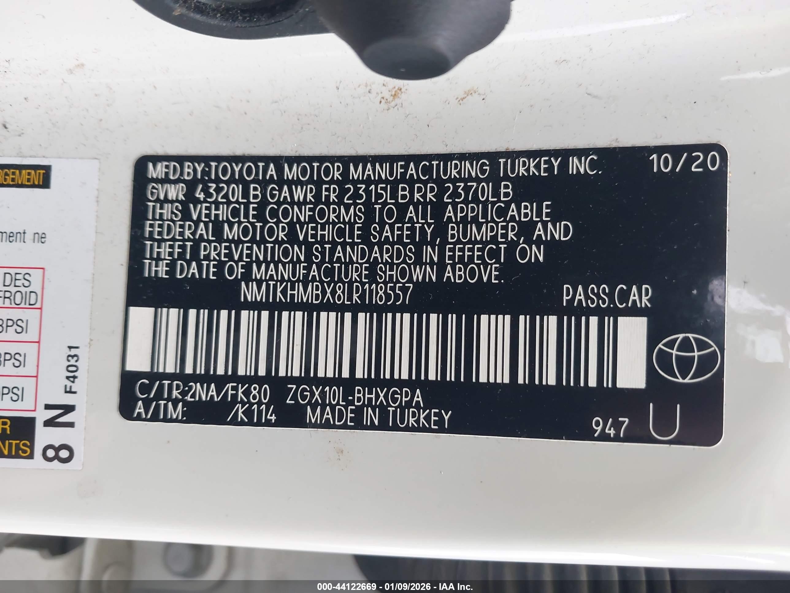 TOYOTA C-HR image 9
