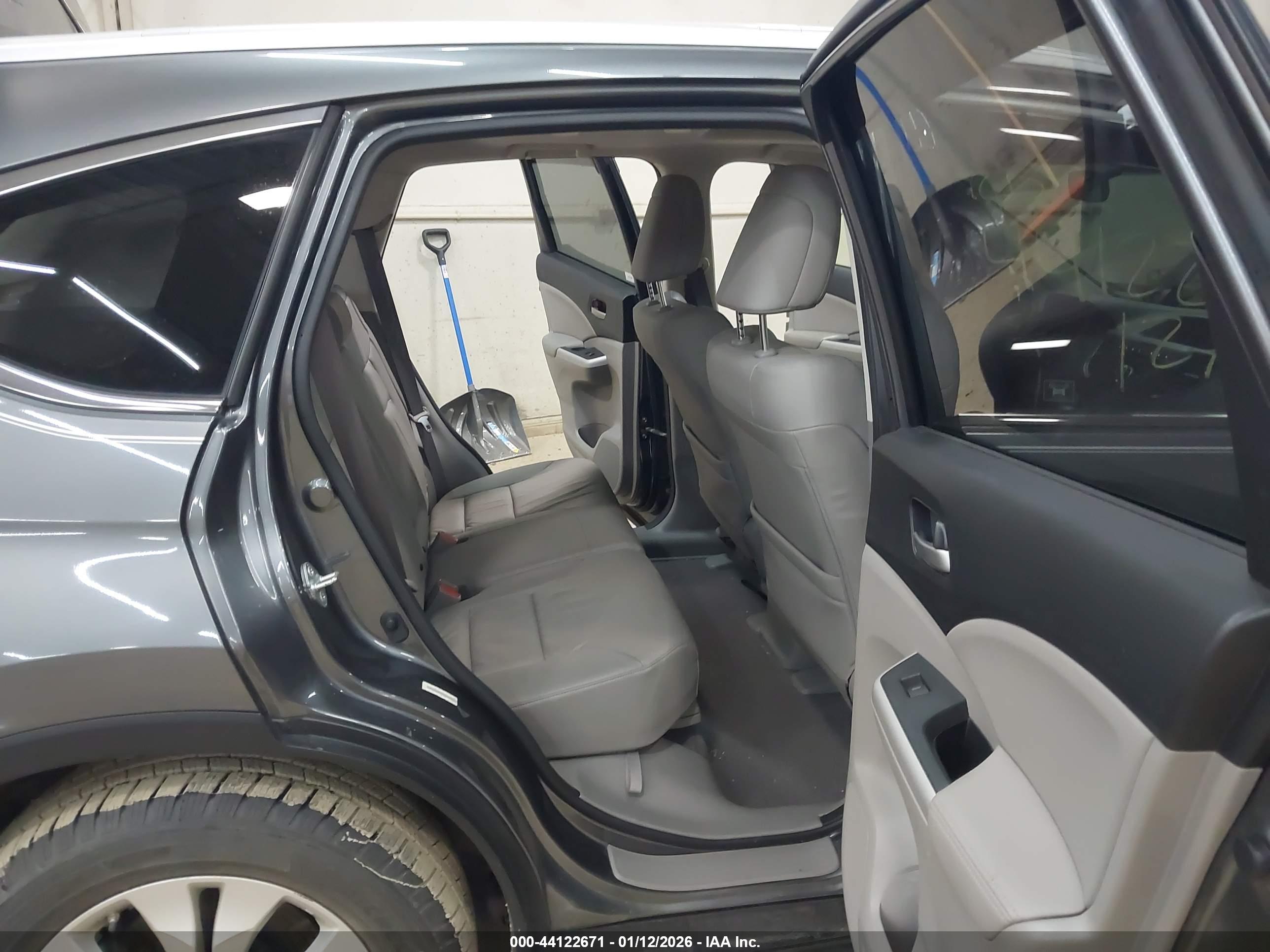 HONDA CR-V image 8