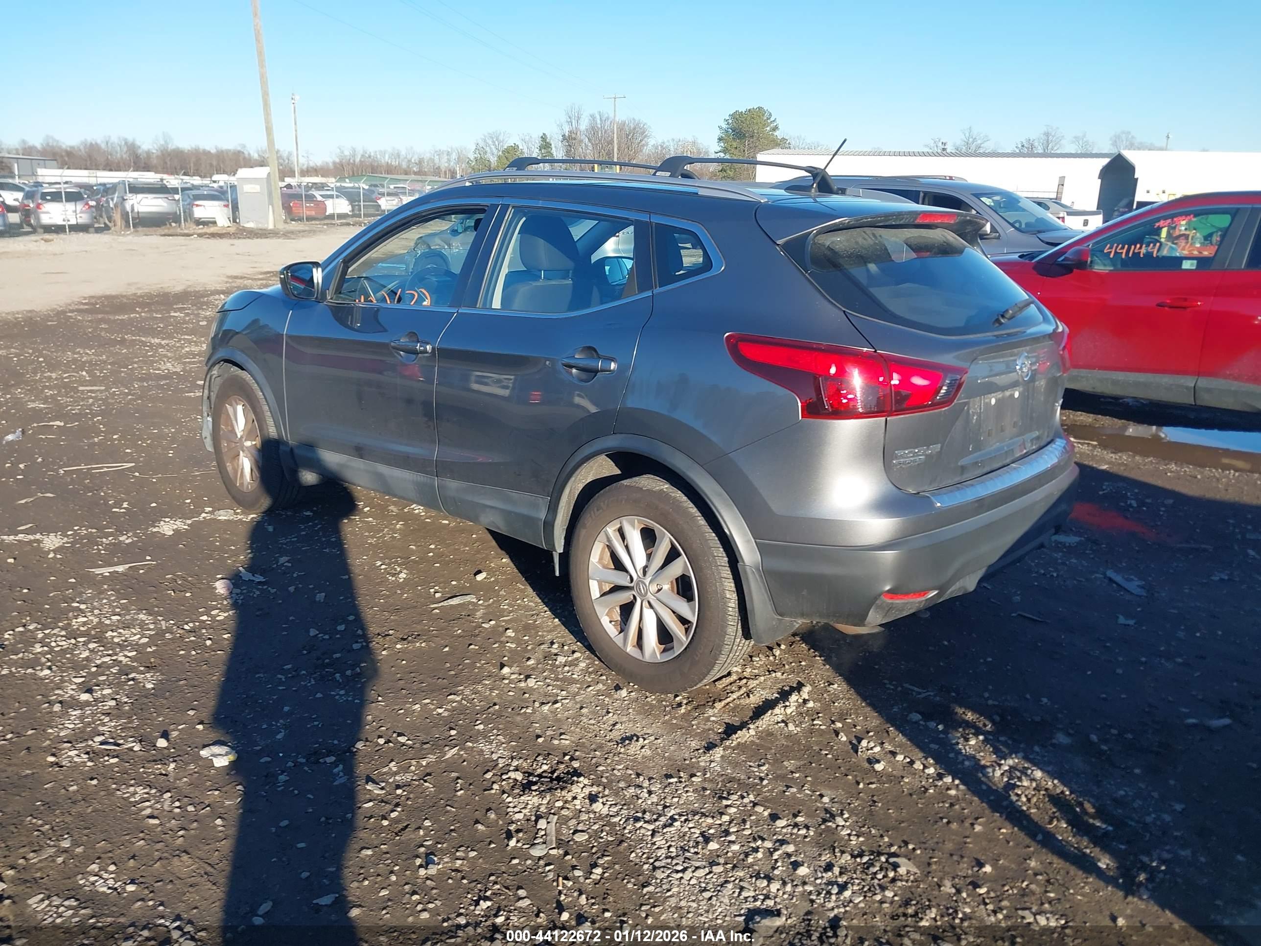 NISSAN ROGUE image 3