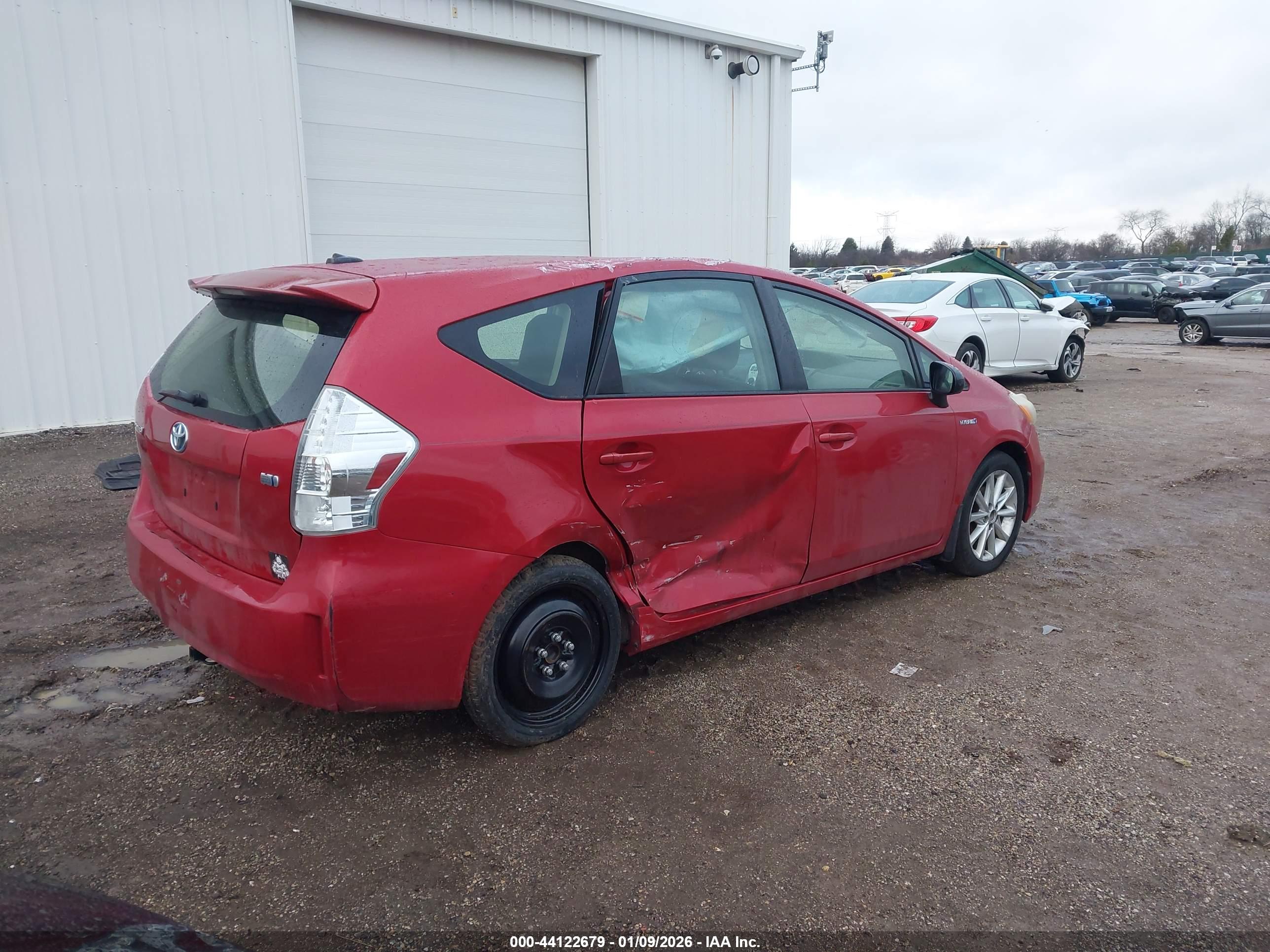 TOYOTA PRIUS image 4