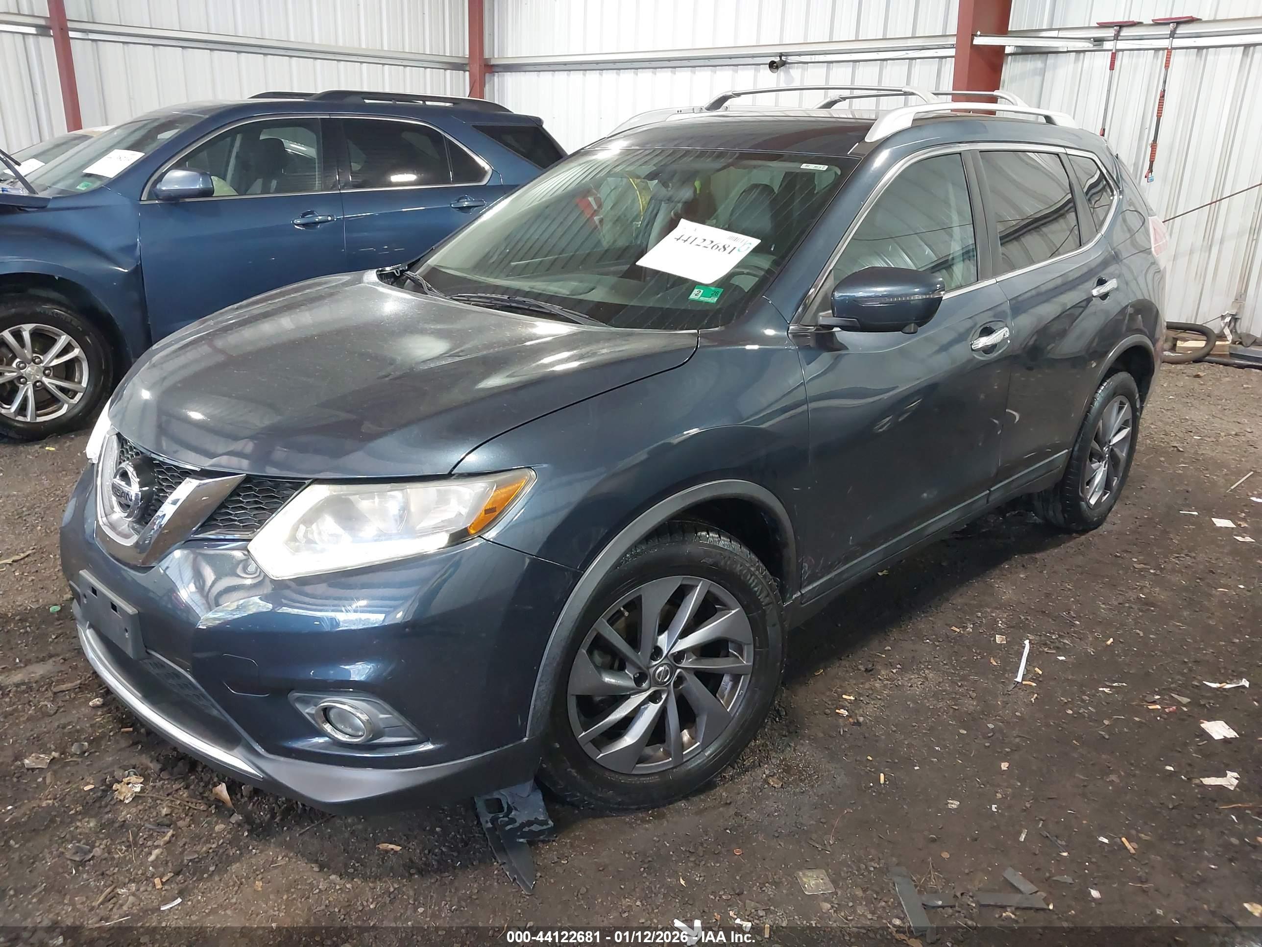 NISSAN ROGUE image 2