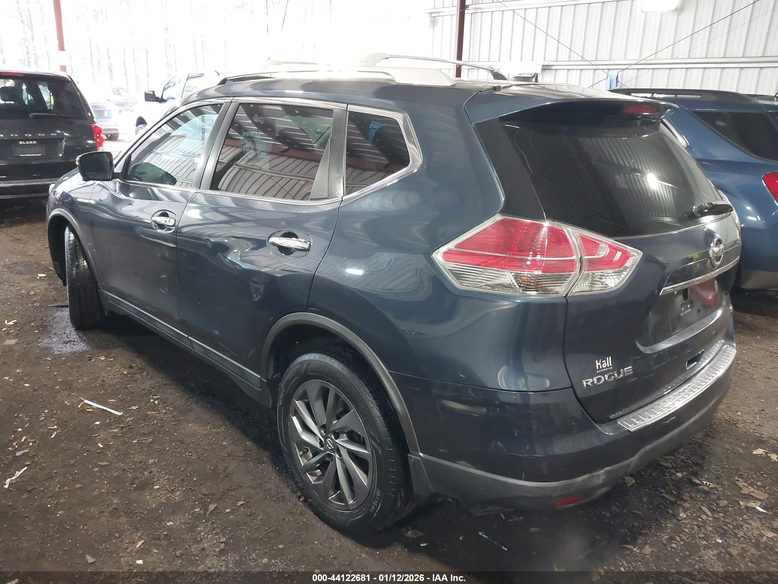 NISSAN ROGUE image 3