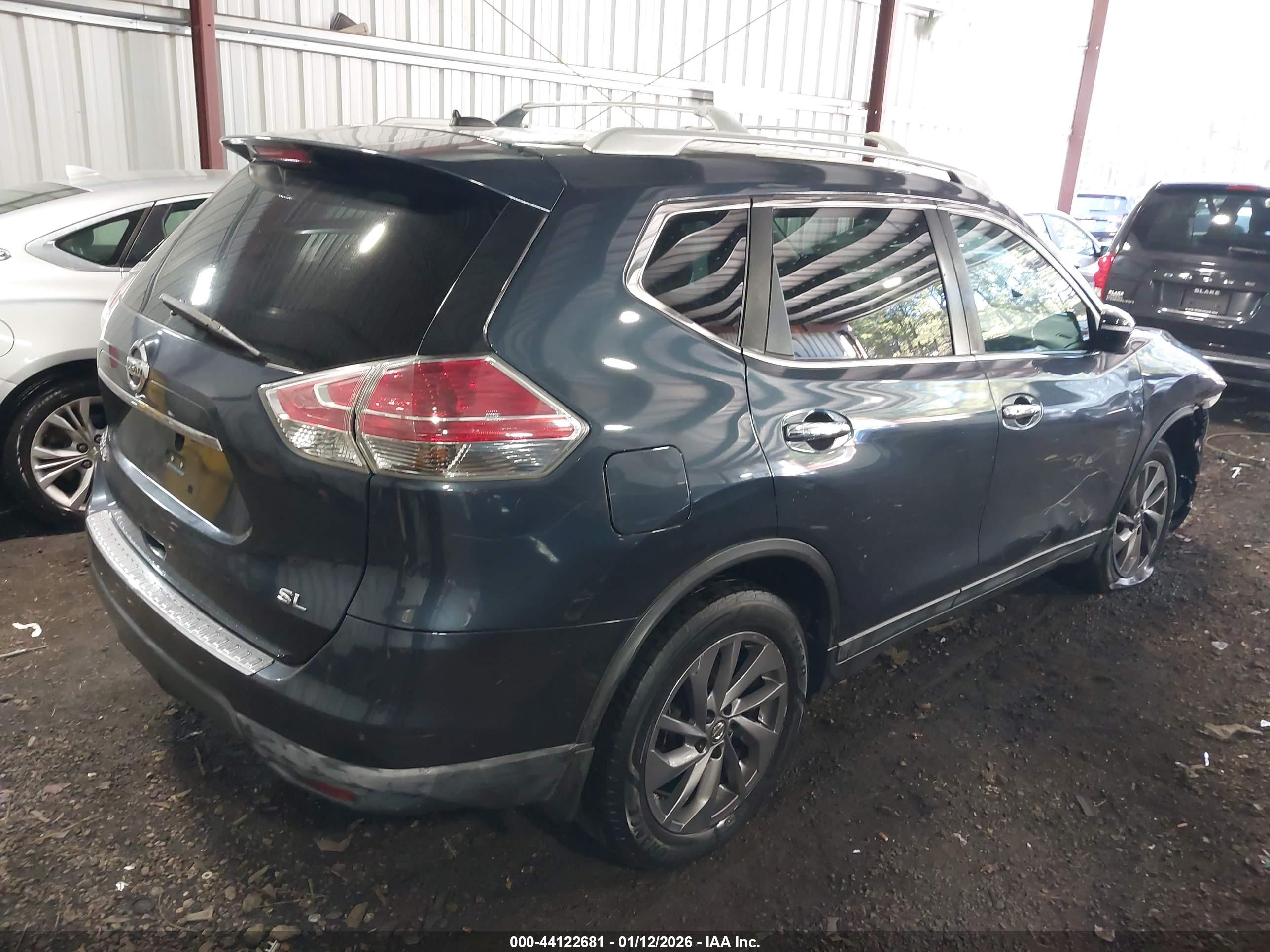 NISSAN ROGUE image 4