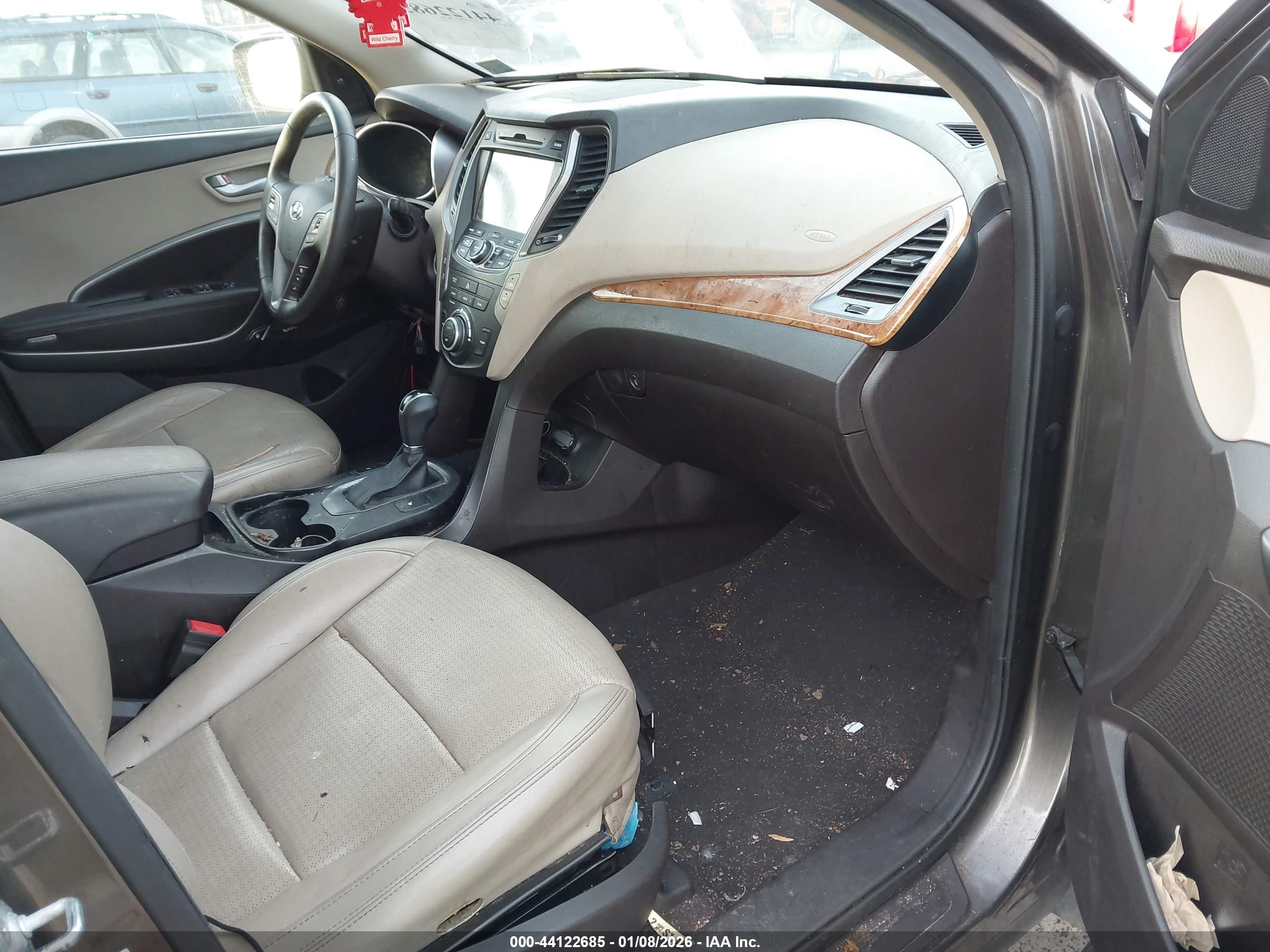 HYUNDAI SANTA image 5