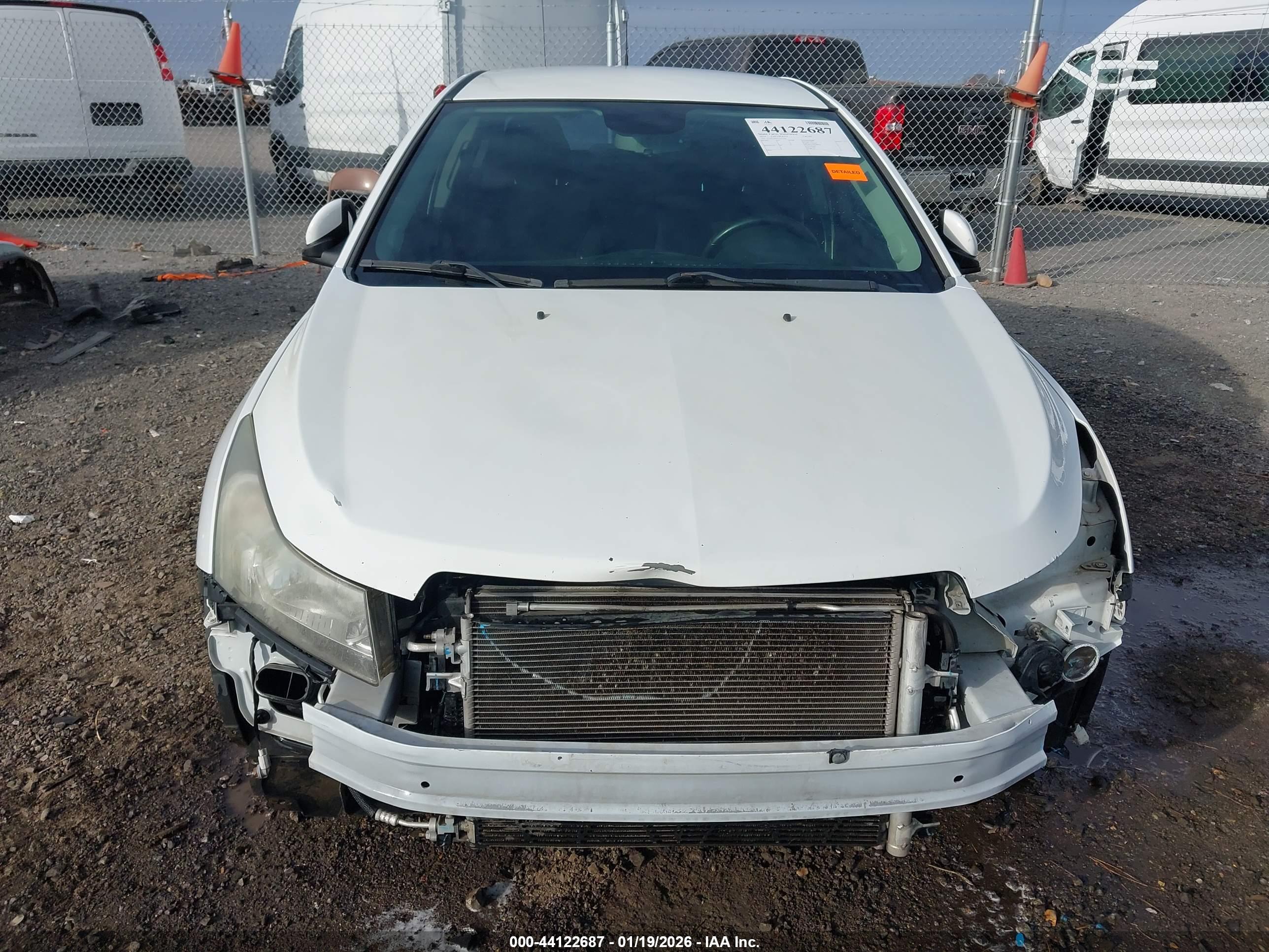CHEVROLET CRUZE image 6