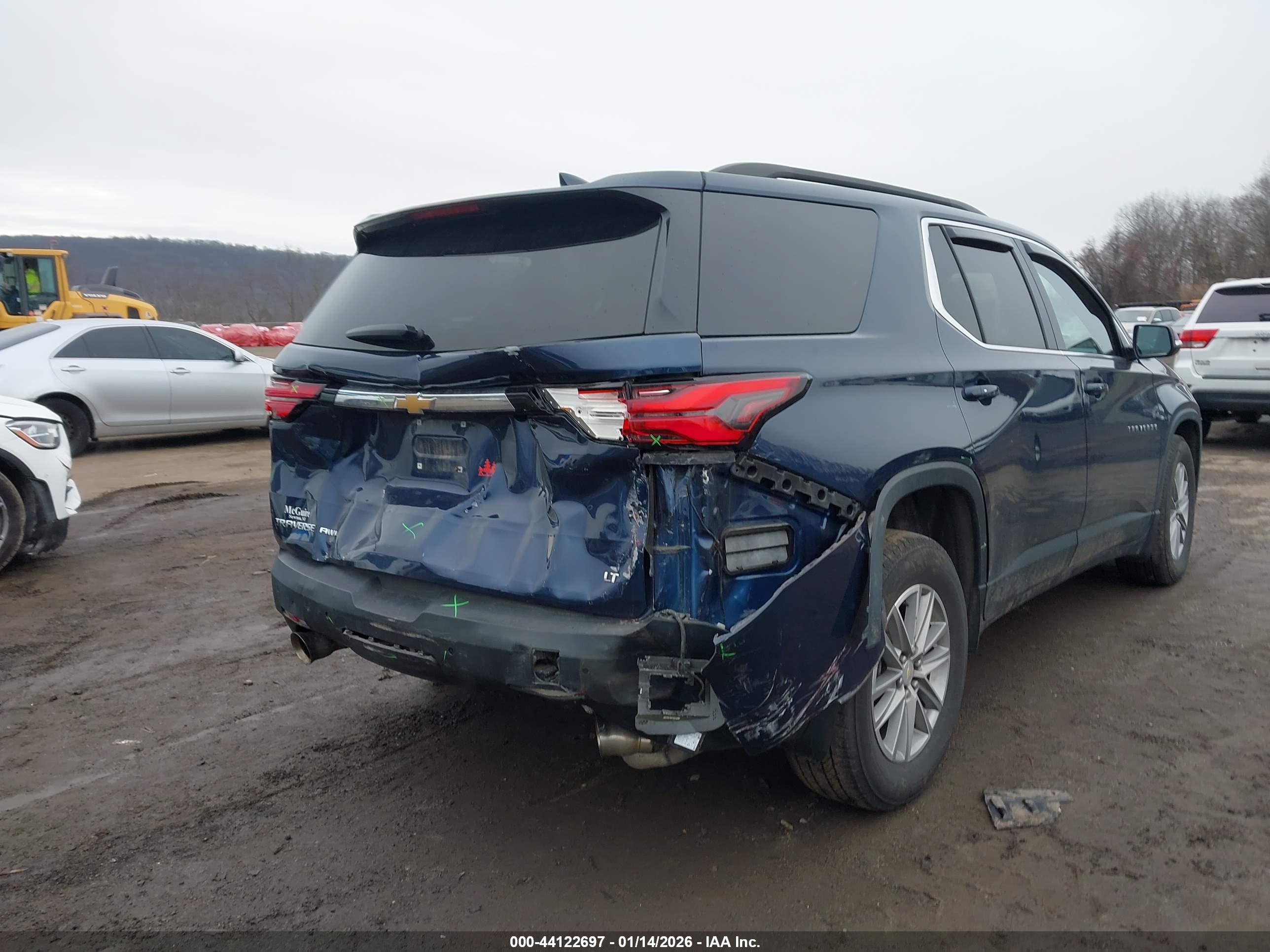 CHEVROLET TRAVERSE image 6