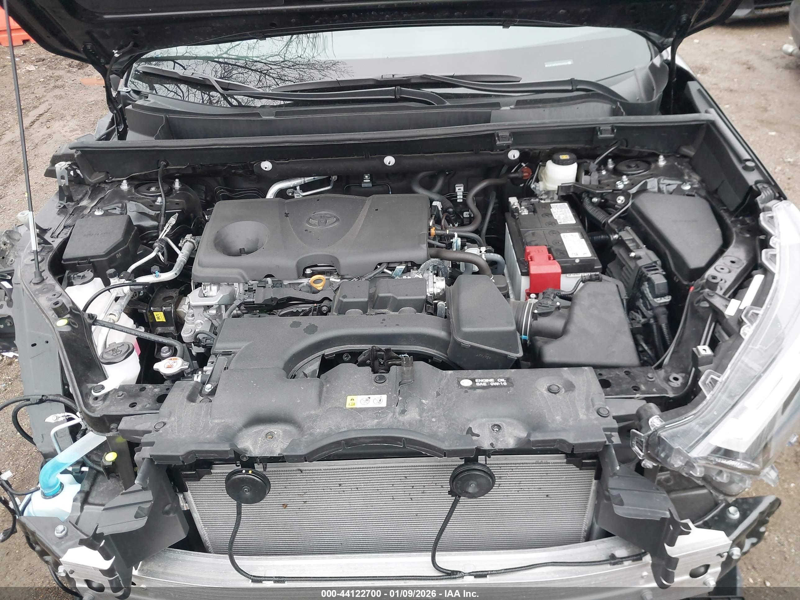 TOYOTA RAV4 image 10