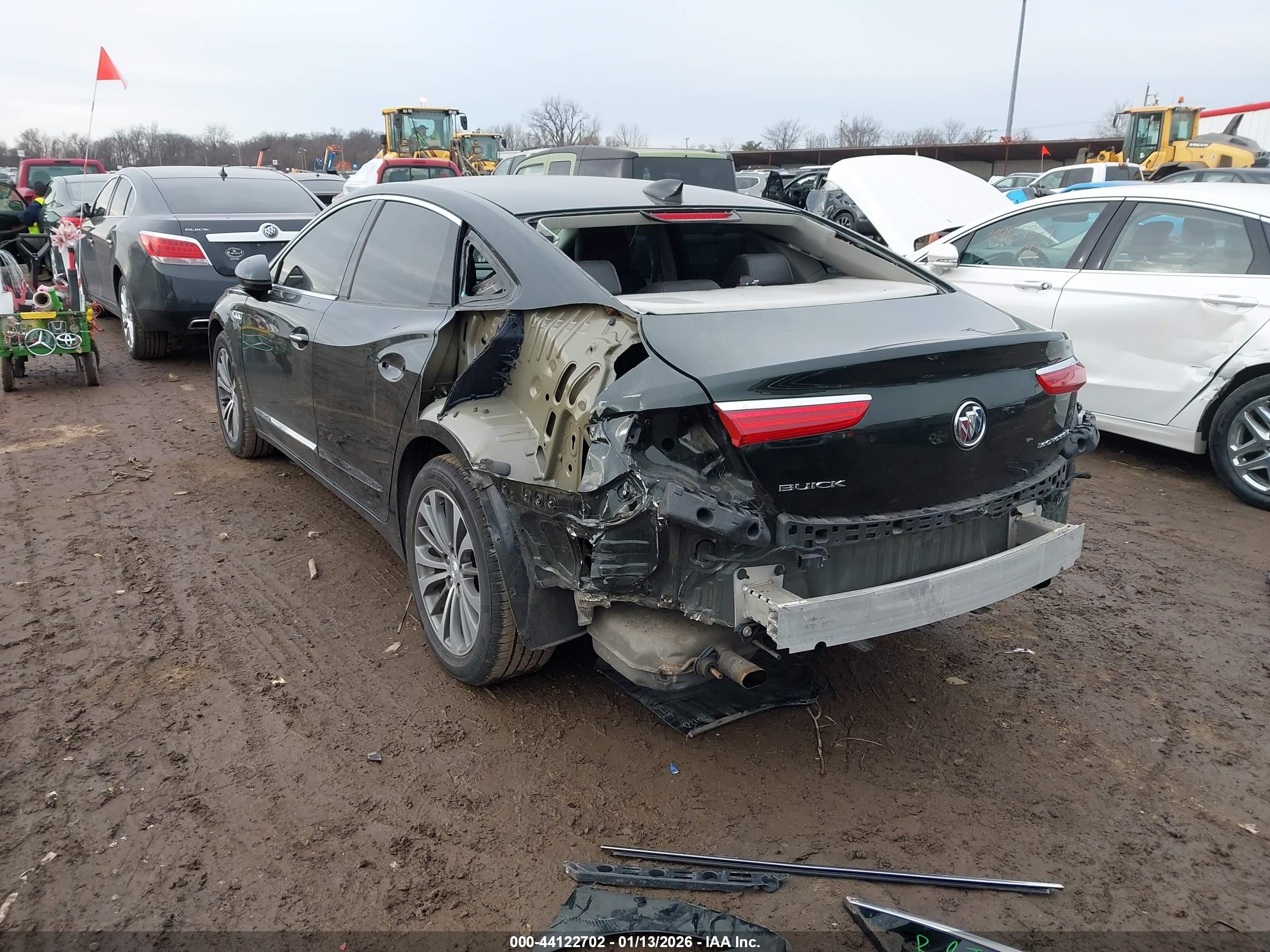BUICK LACROSSE image 6