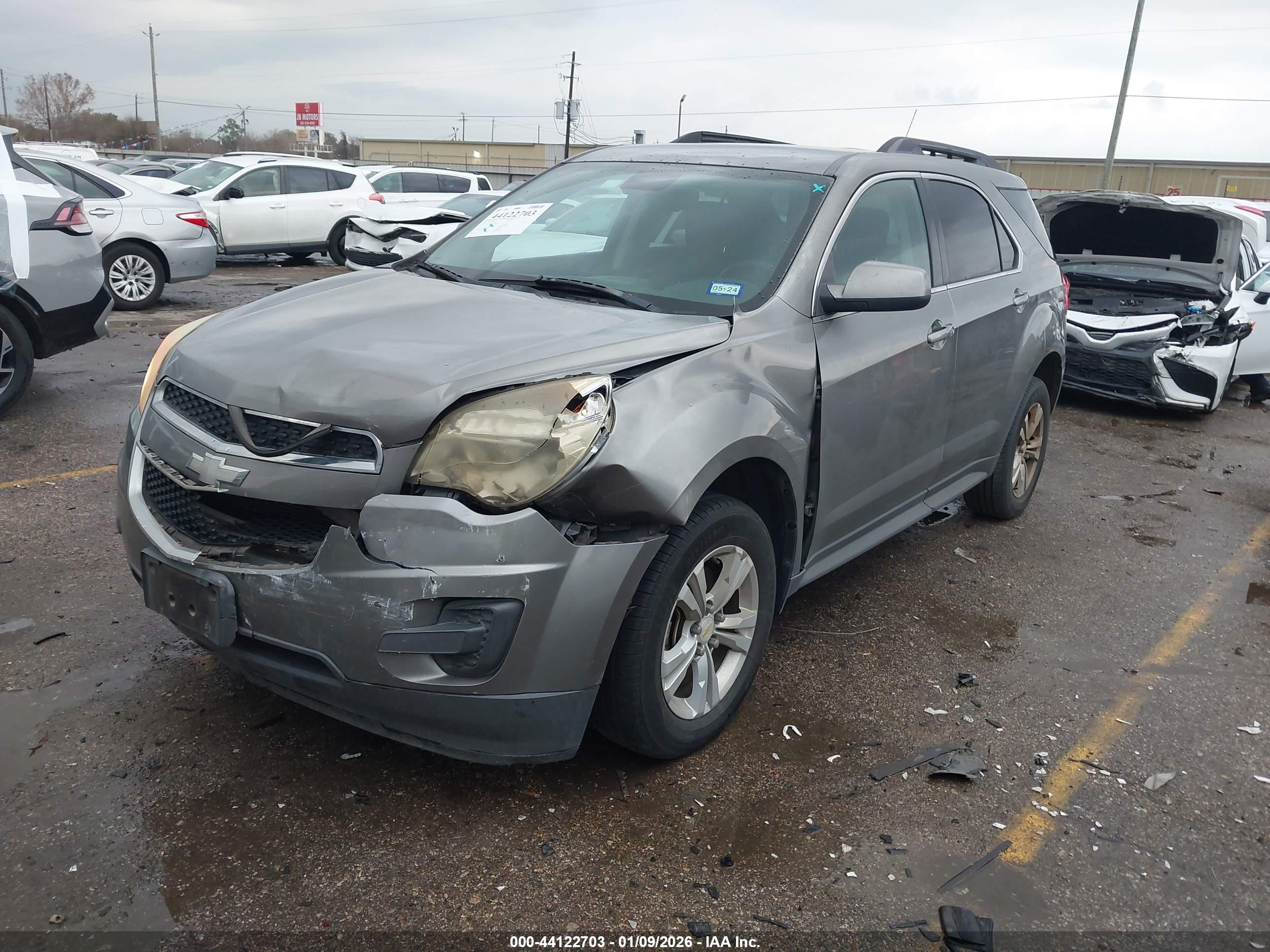 CHEVROLET EQUINOX image 2