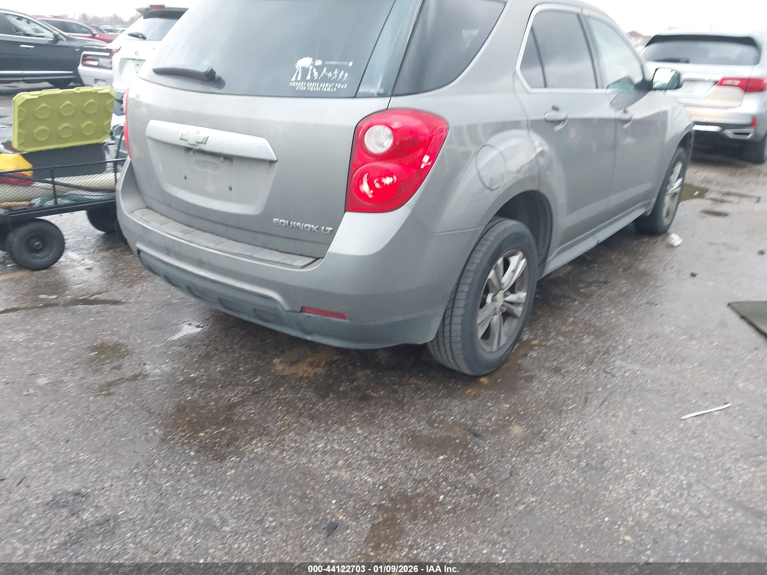 CHEVROLET EQUINOX image 4