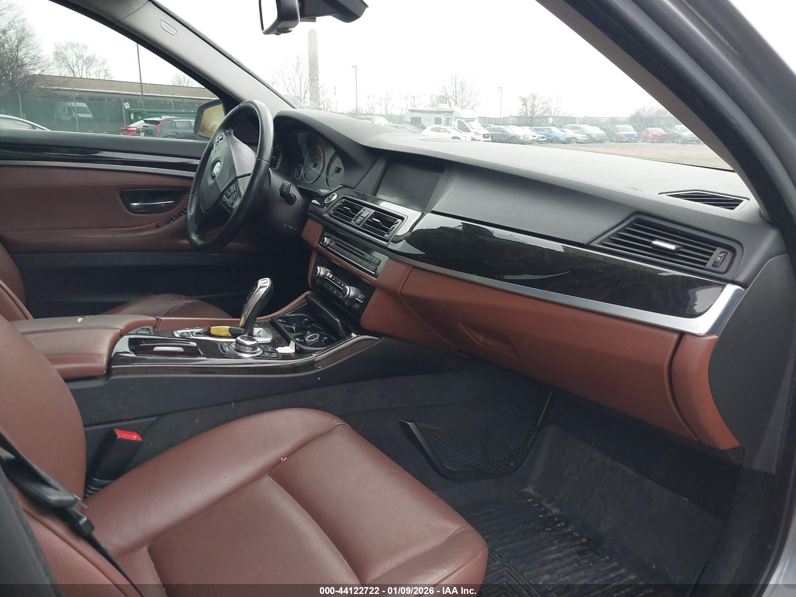 BMW 535I image 5